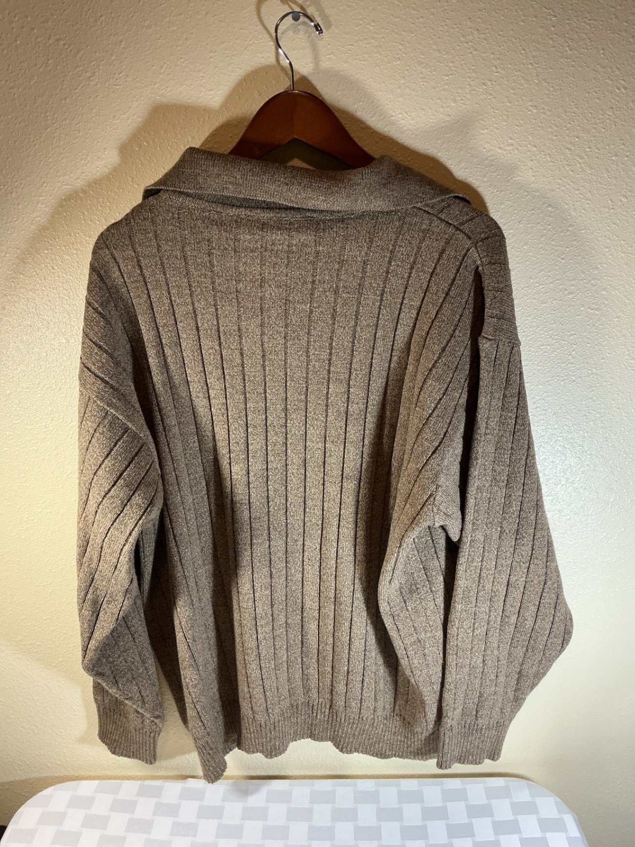 Fine Men’s sweaters and shoes - image 3 of 10