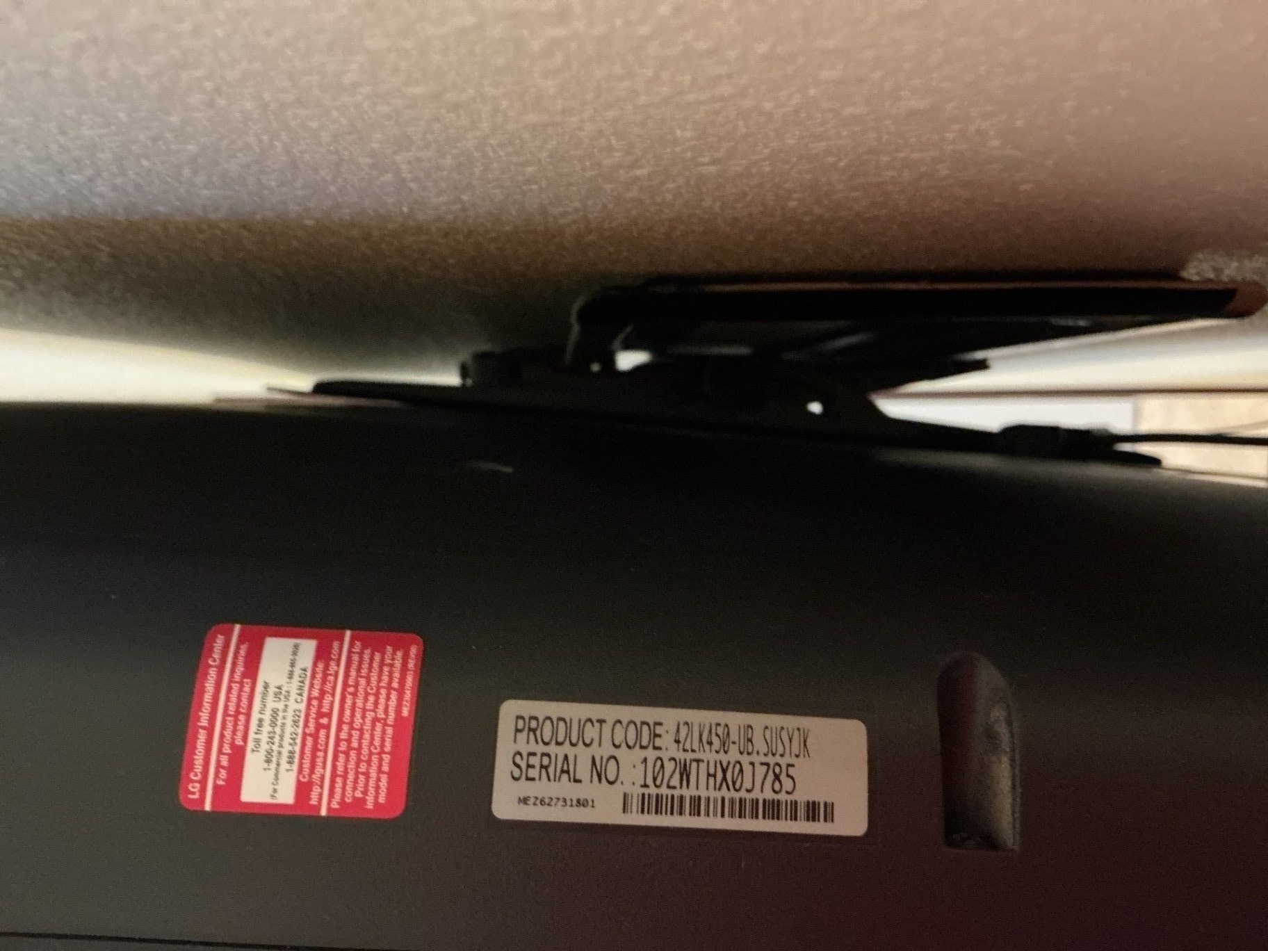 Wall-mounted LG TV with Sony DVD Player - image 5 of 5