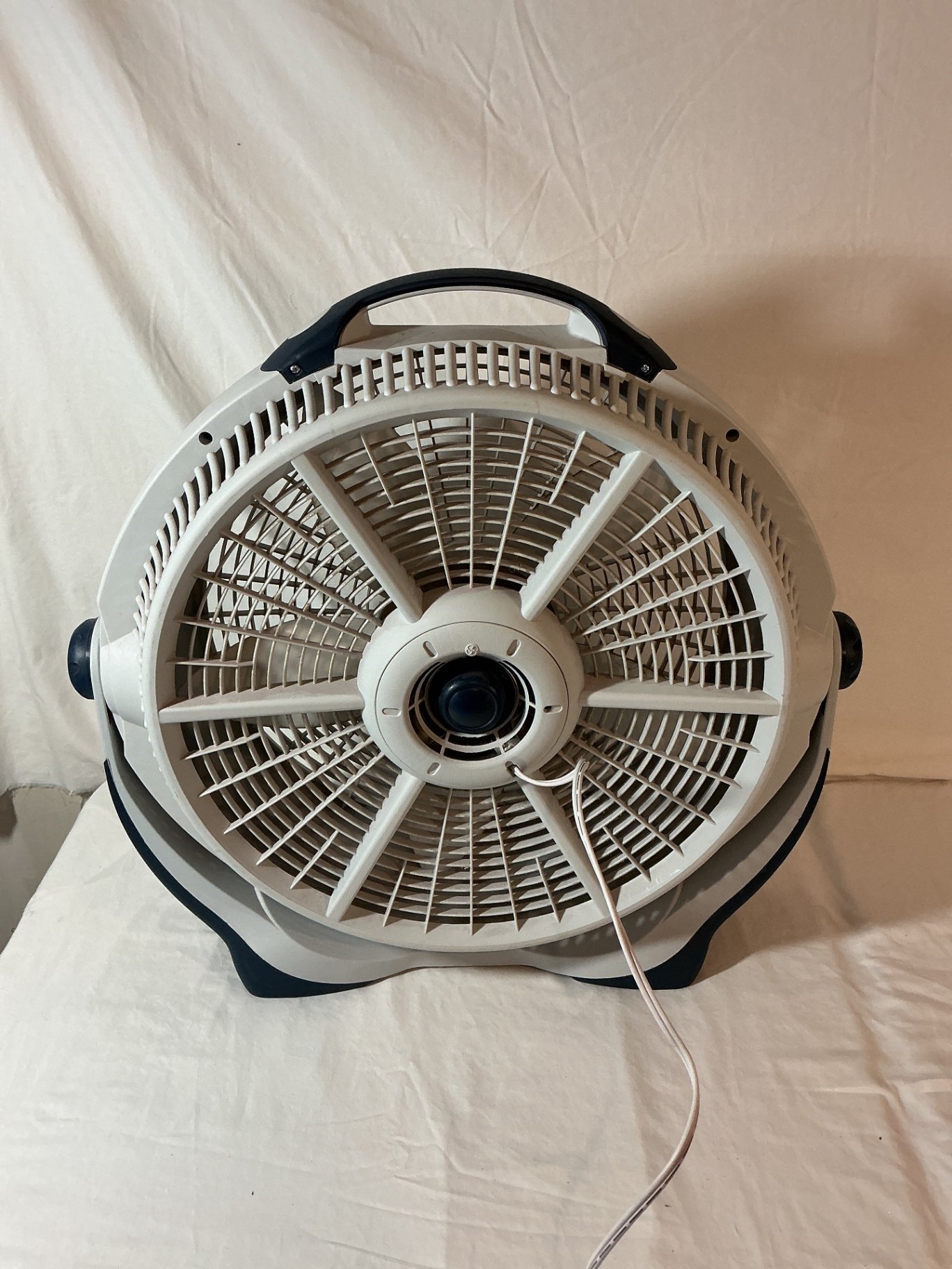 WindMachine by Lasko portable round fan - image 3 of 3