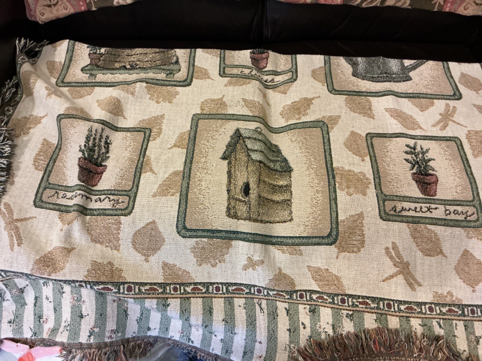 Floral quilt, chenille throw, Woven textiles - image 4 of 9