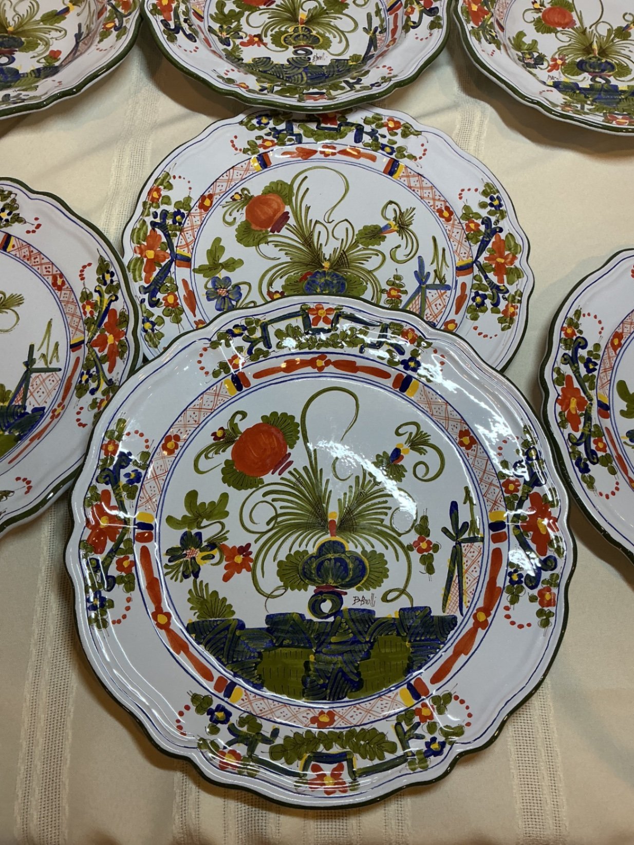 Hand-painted Italian ceramic plates and bowls, Biordi - image 2 of 5