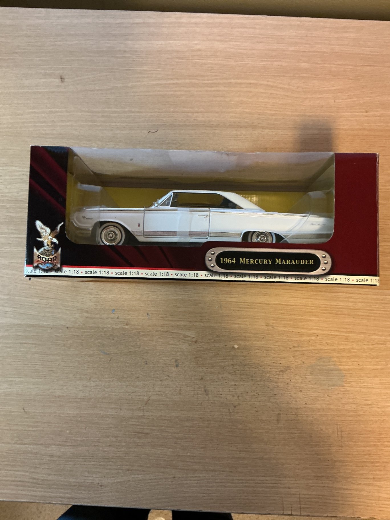 Assorted vintage scale-model car kits and die-cast cars - image 16 of 16