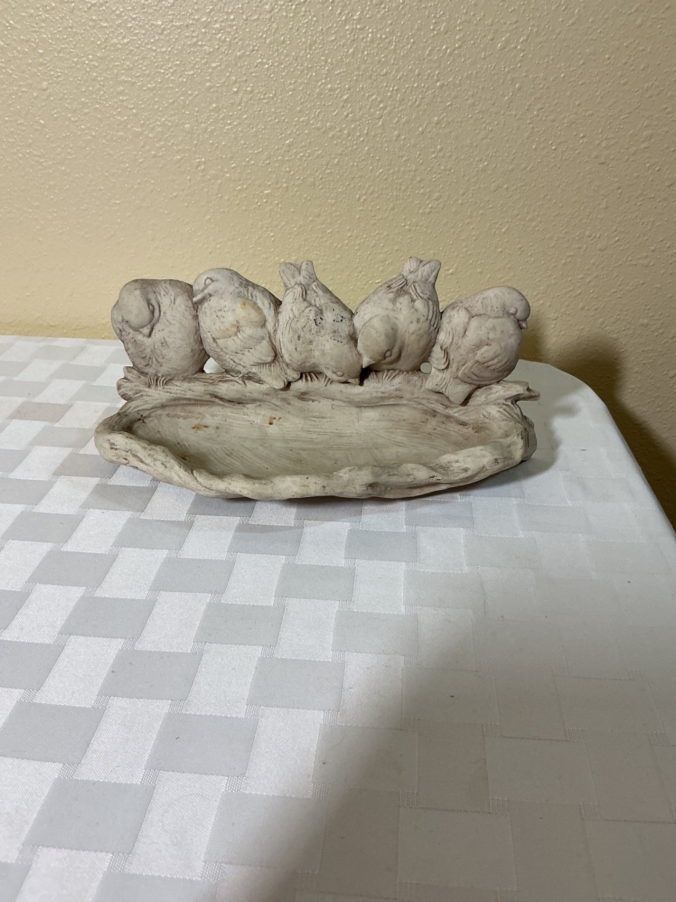 Bird-themed decor, wildlife books and binoculars - image 4 of 5