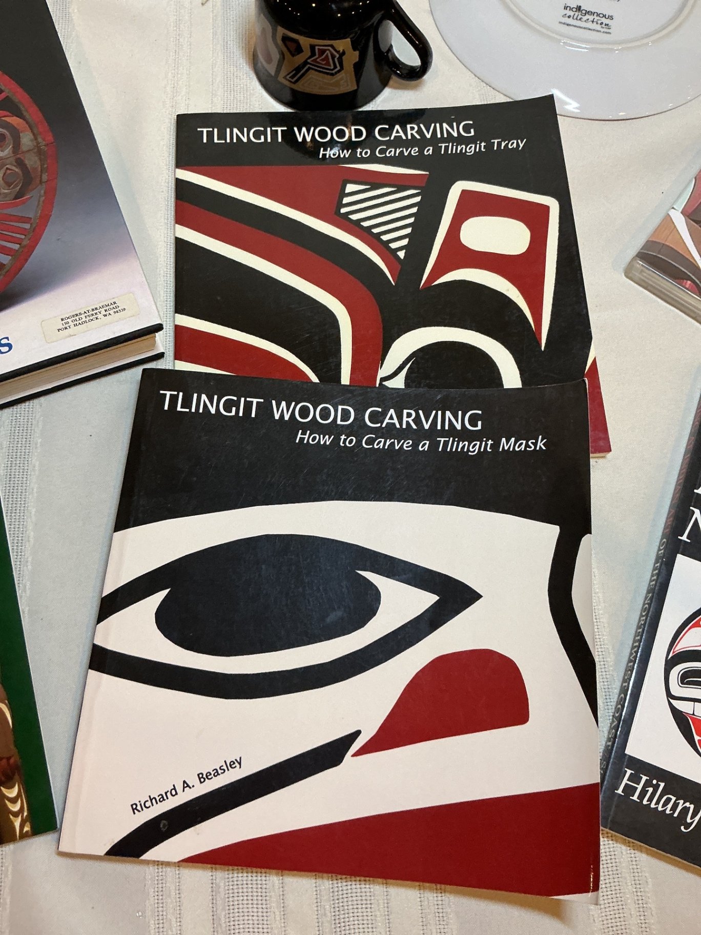 Northwest Coast Indigenous Art Books and Totem Pole Themed Tableware - image 5 of 8