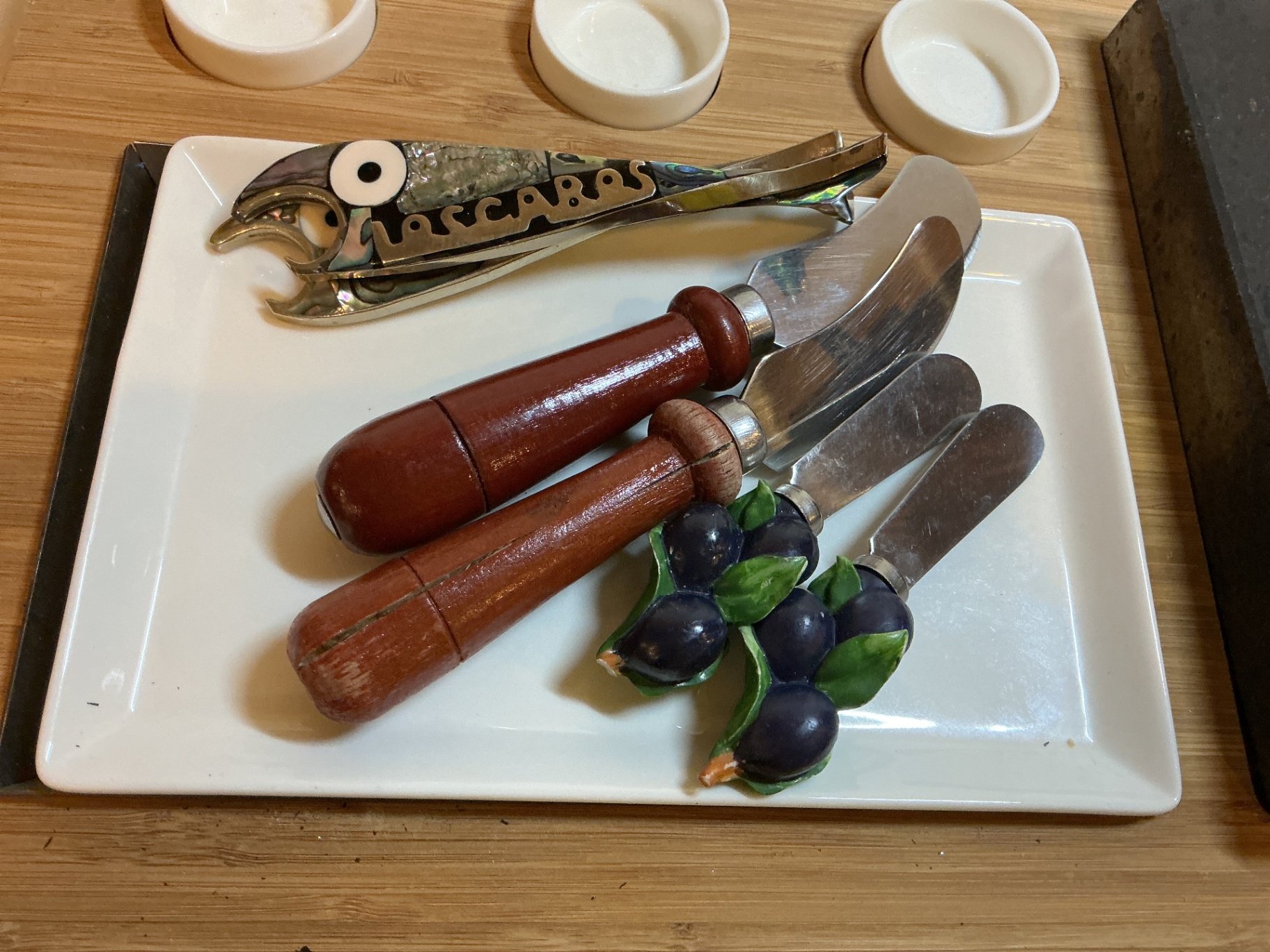 Assorted Vintage Kitchenware and Ceramics - image 9 of 10