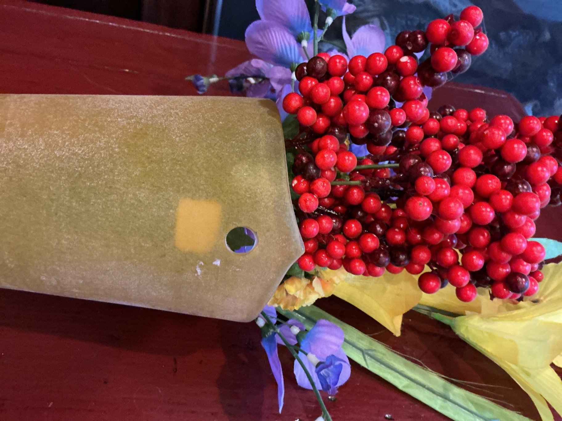 Decorative vases with floral arrangements - image 6 of 6