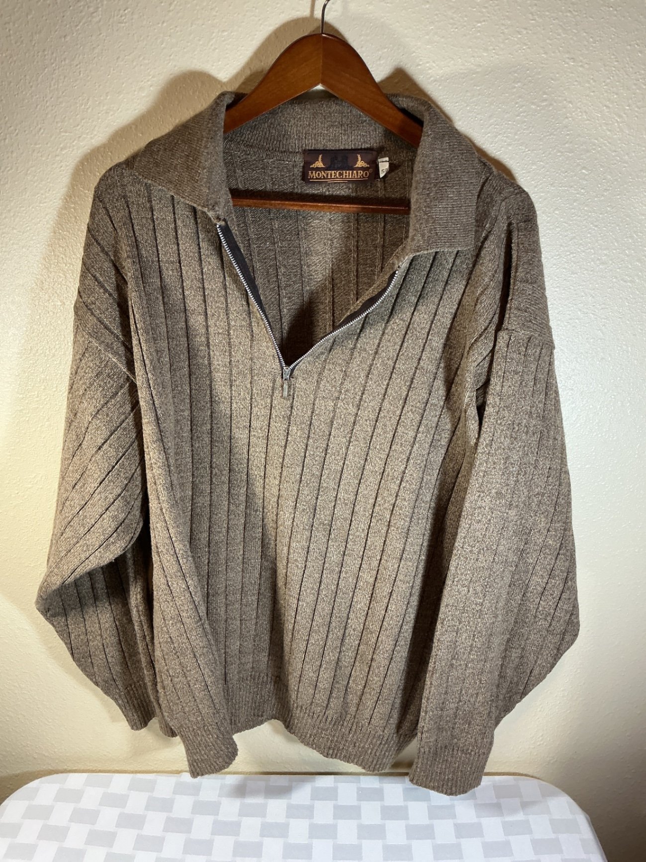 Fine Men’s sweaters and shoes - image 2 of 10