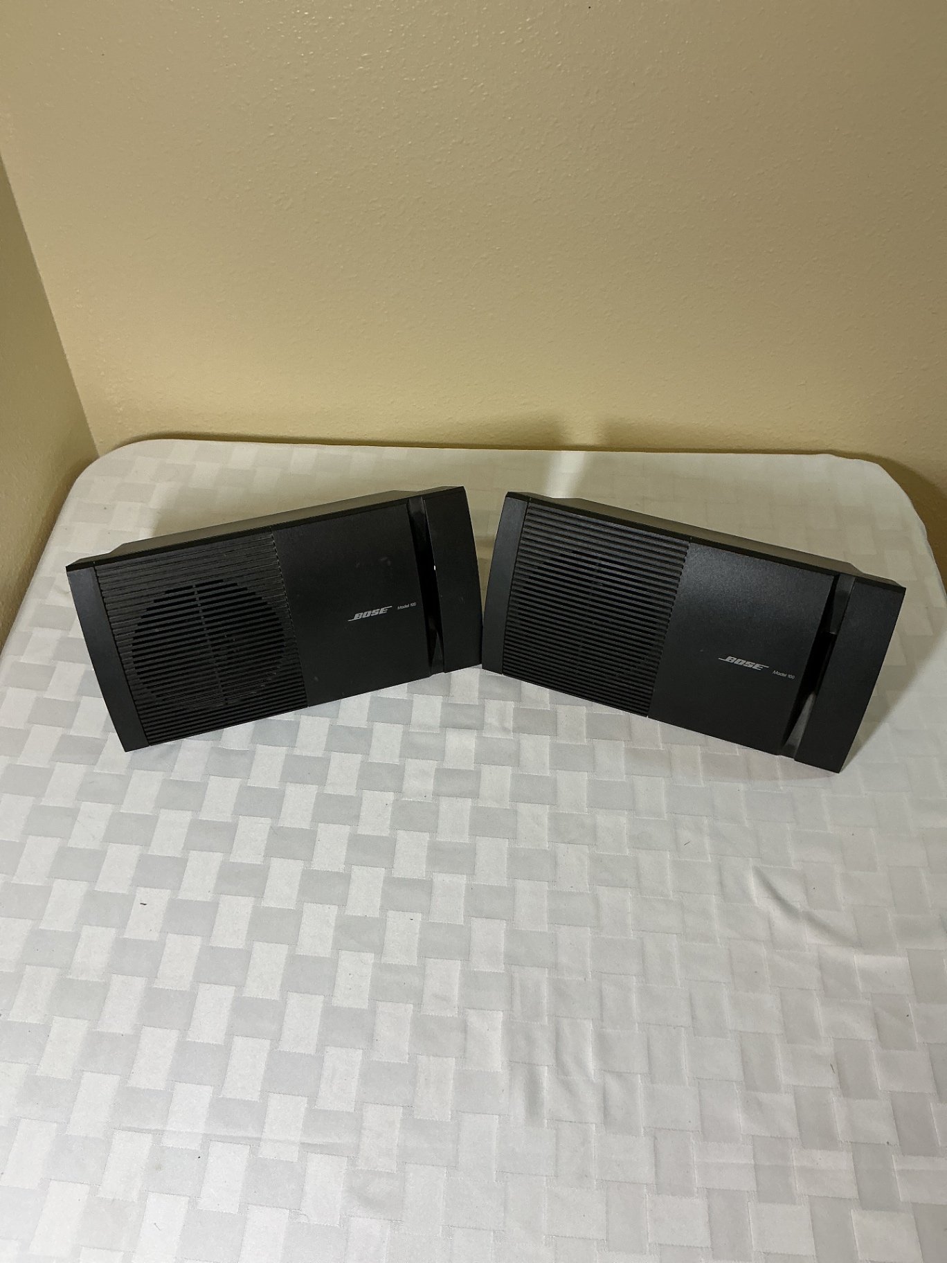 Technics turntable with Yamaha receiver, Bose speakers, and CD collection - image 5 of 8