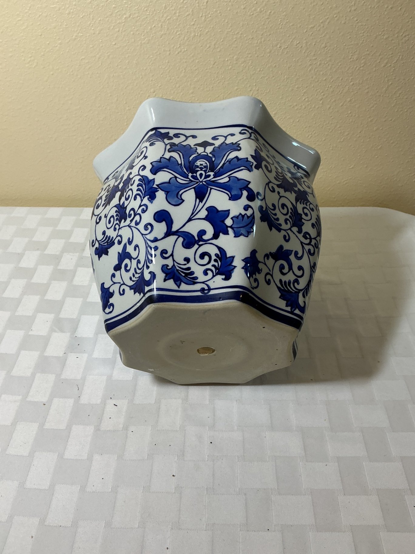 Garden tools, planters, and accessories - image 3 of 7