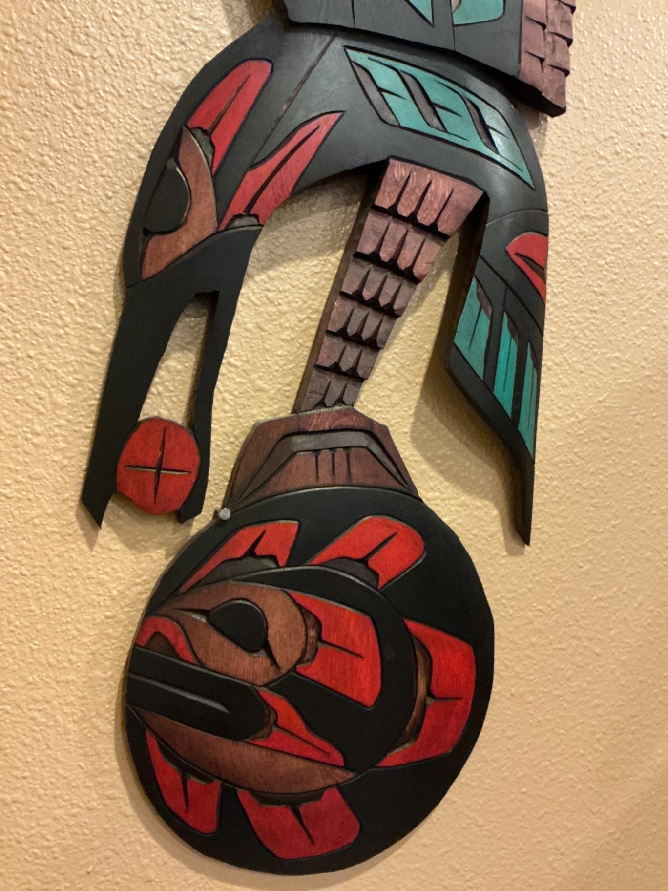 Northwest Indigenous Coast raven motif wooden wall sculpture - image 2 of 5