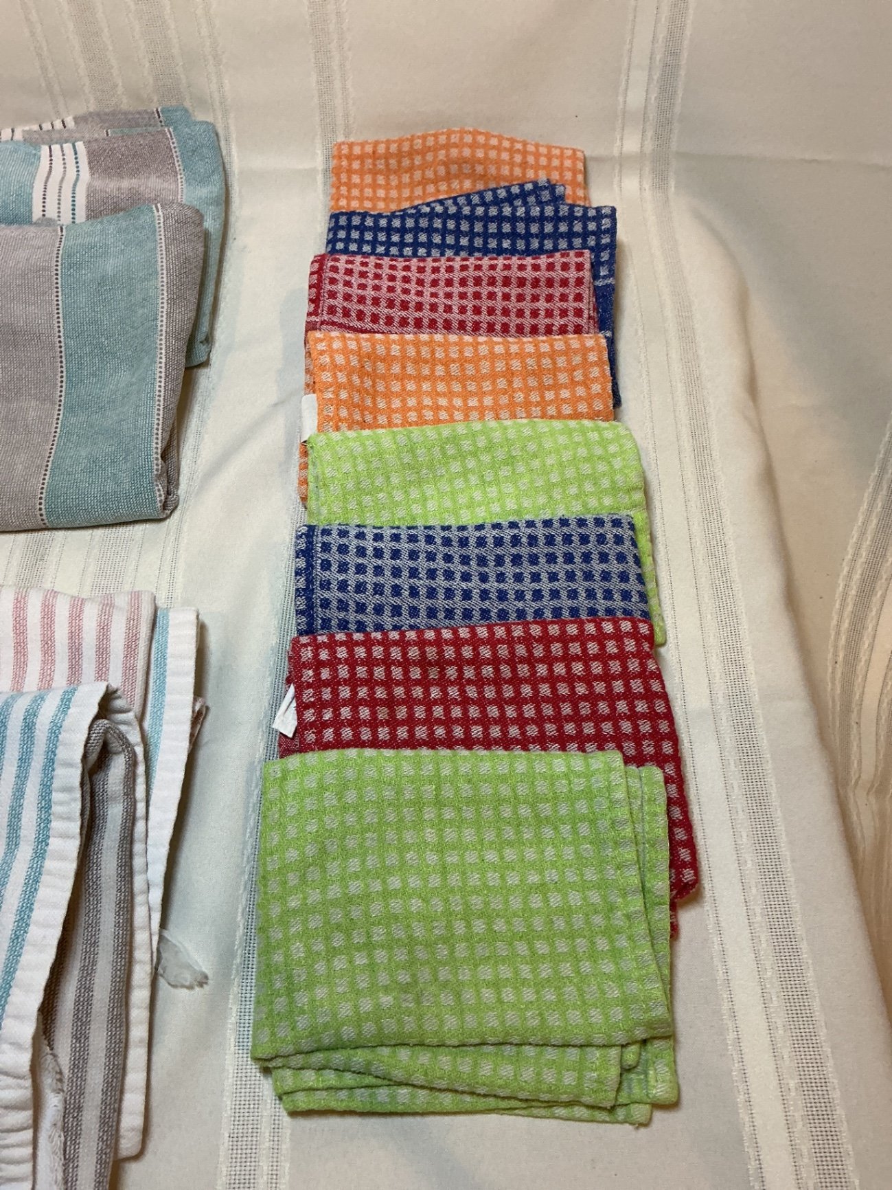 Assorted towels and kitchen linens  - image 2 of 4