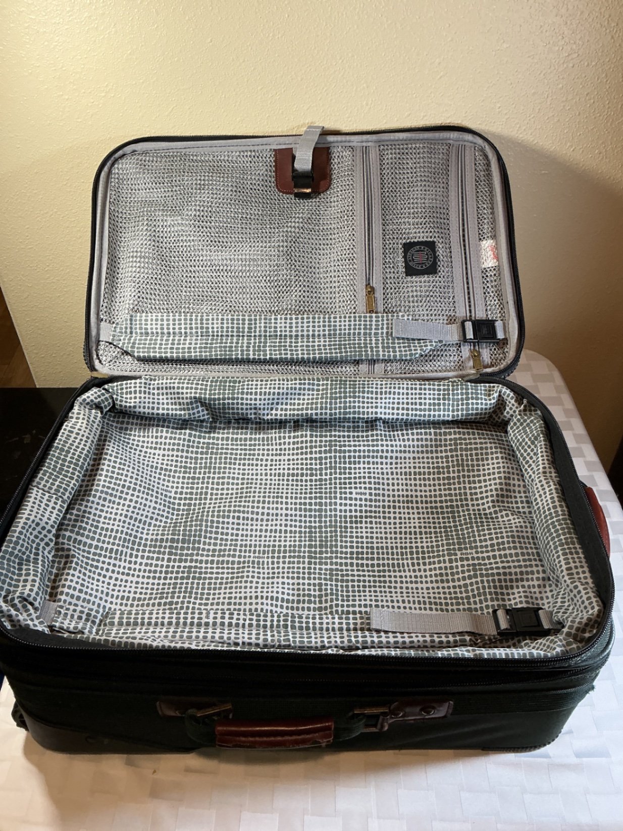 Luggage  - image 5 of 11