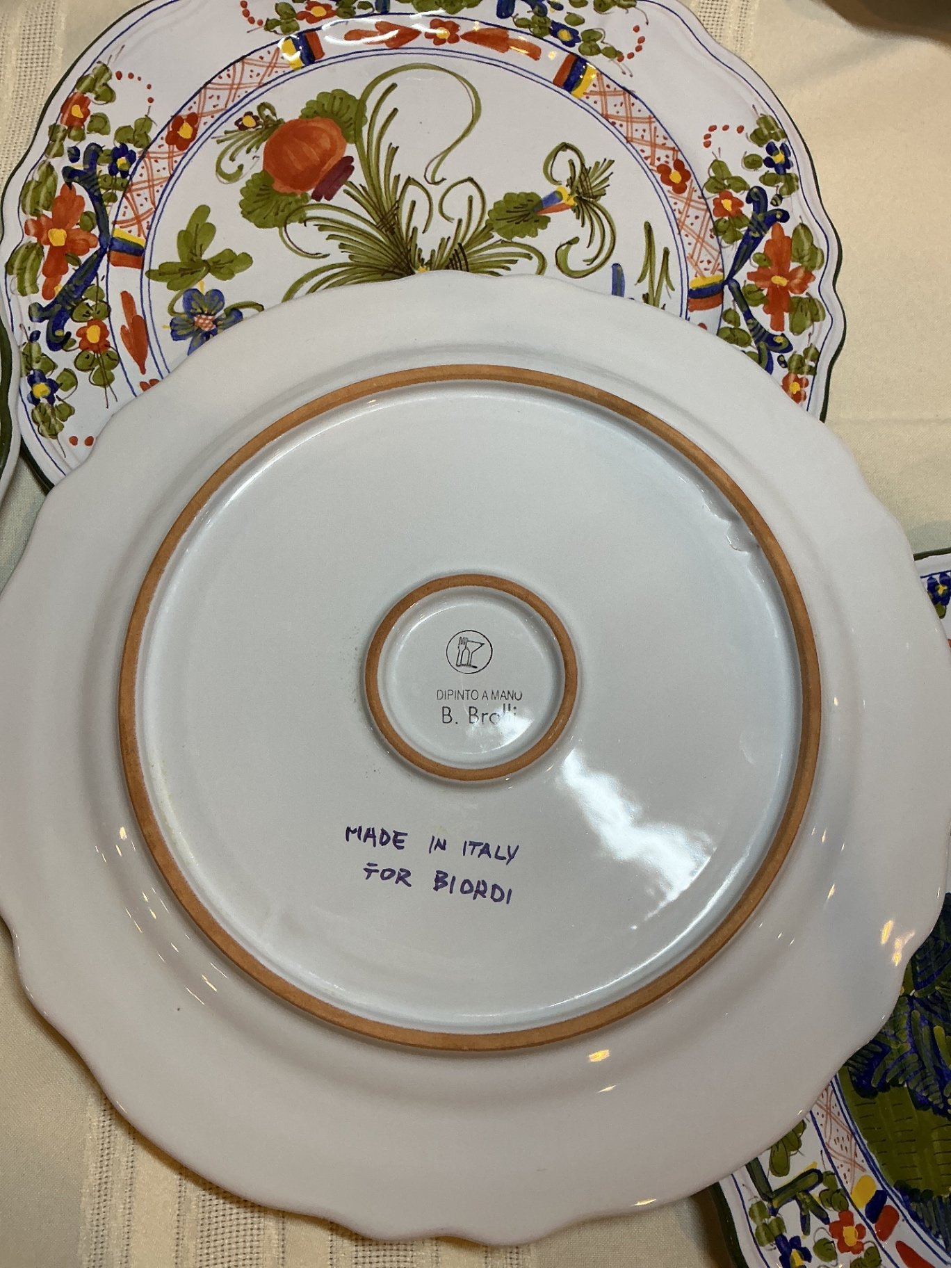 Hand-painted Italian ceramic plates and bowls, Biordi - image 3 of 5