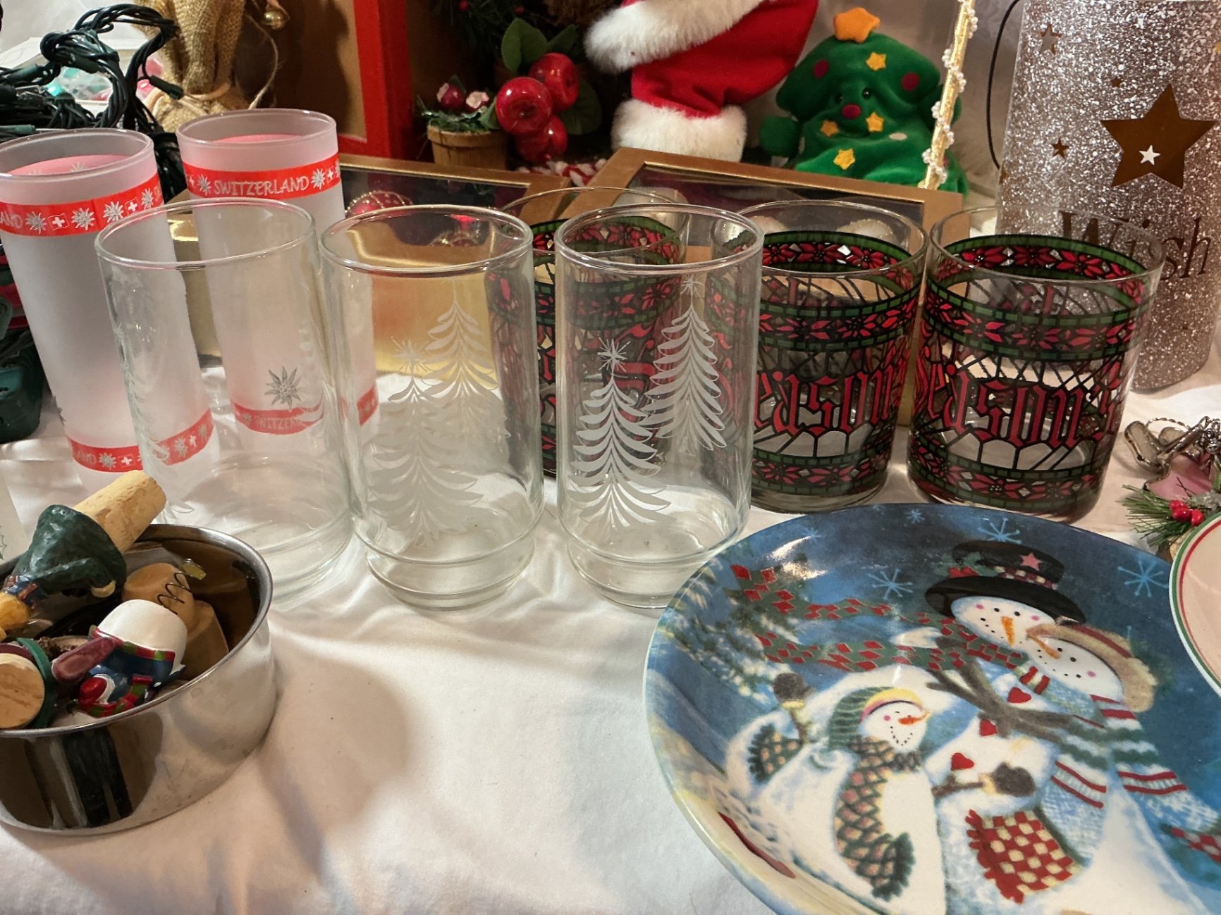 Assorted Christmas Decorations and Ornaments - image 4 of 12