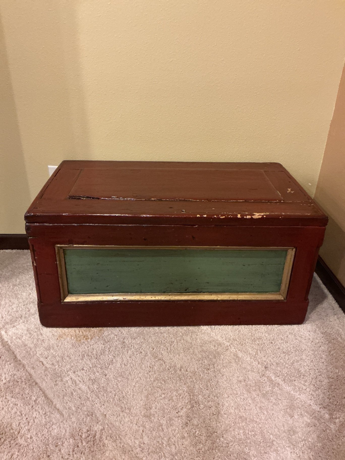 Wooden storage trunk with green paneling - image 1 of 6