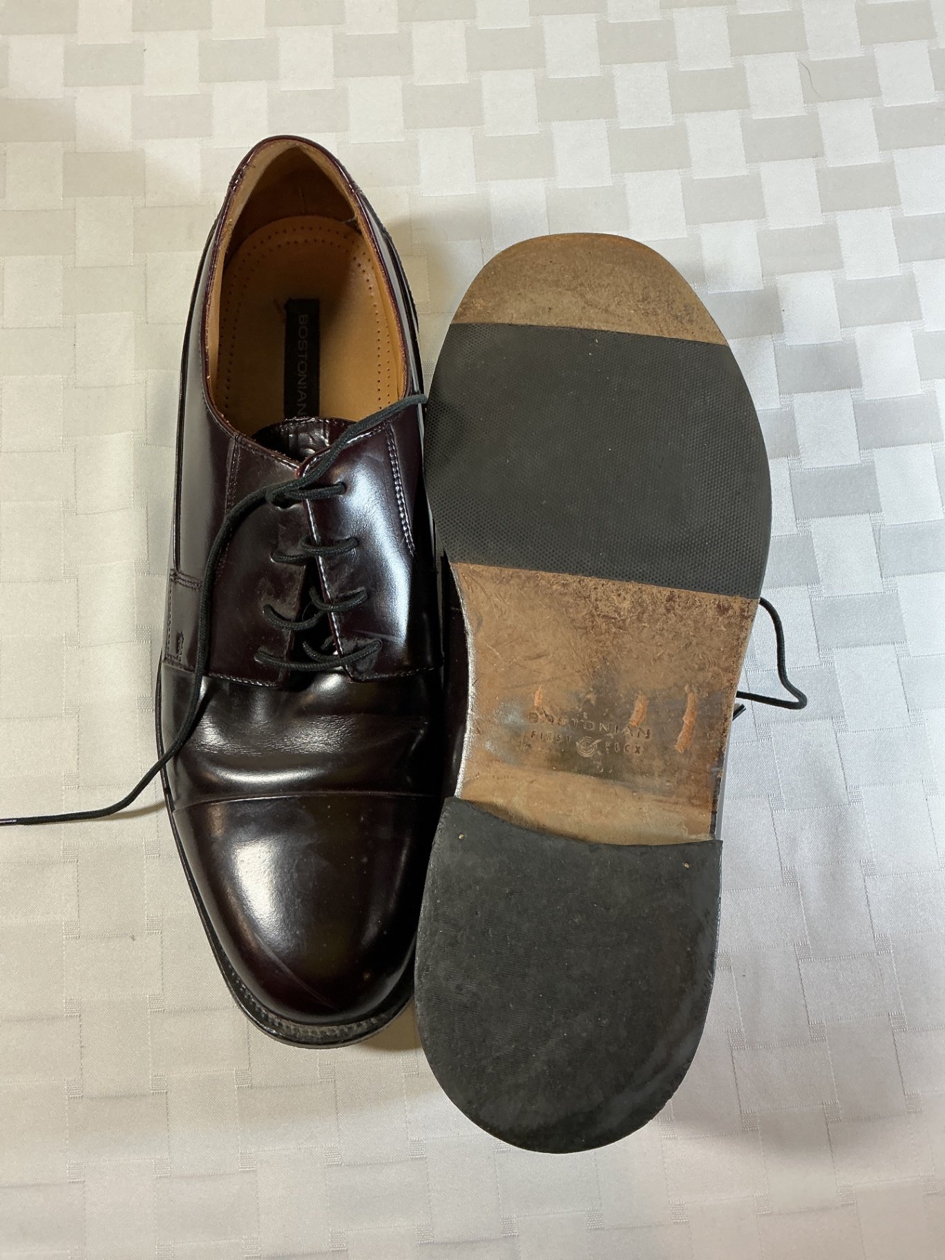 Fine Men’s sweaters and shoes - image 9 of 10