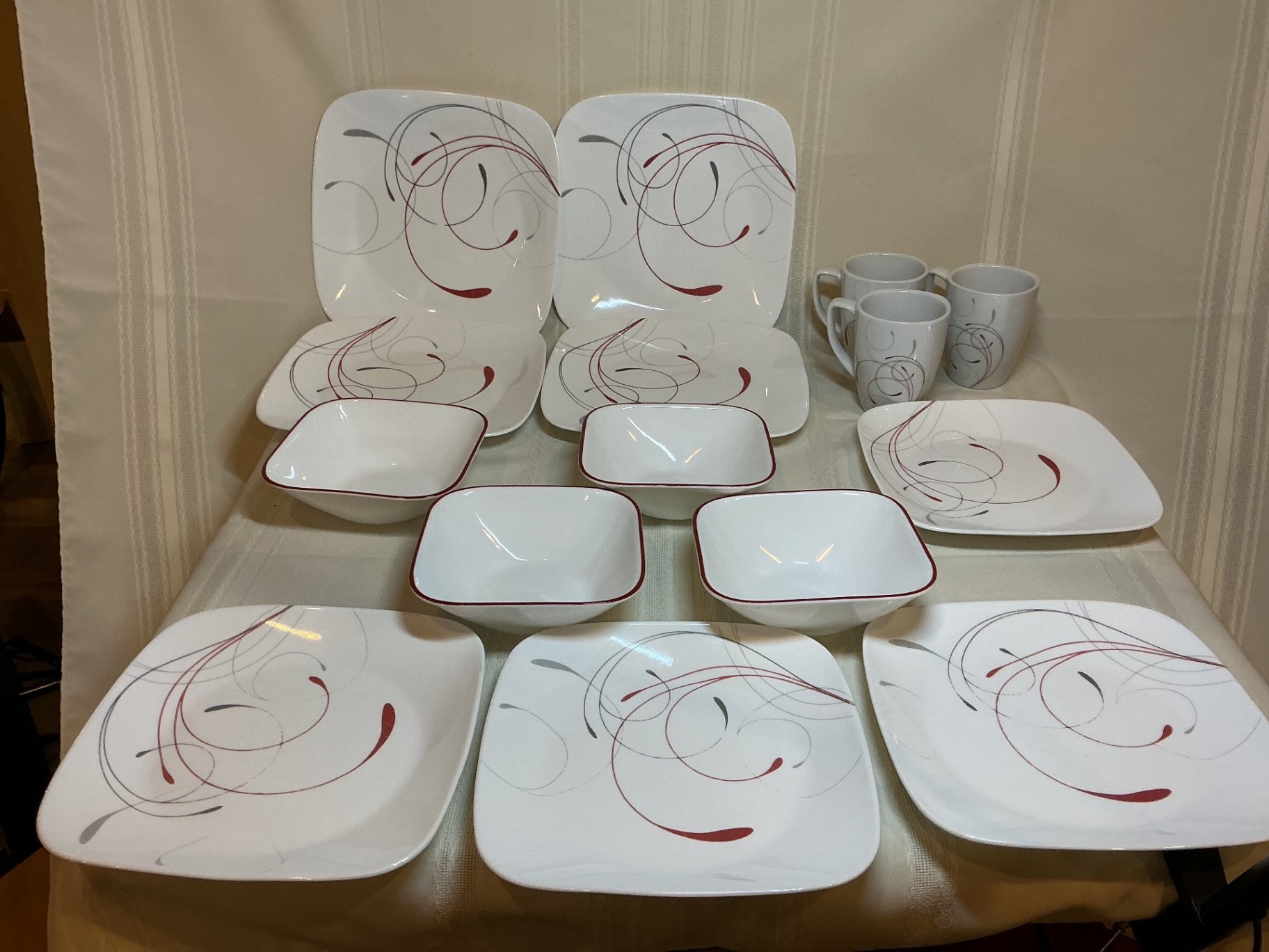 Corelle Square Splendor dinnerware set with swirl pattern - image 1 of 5