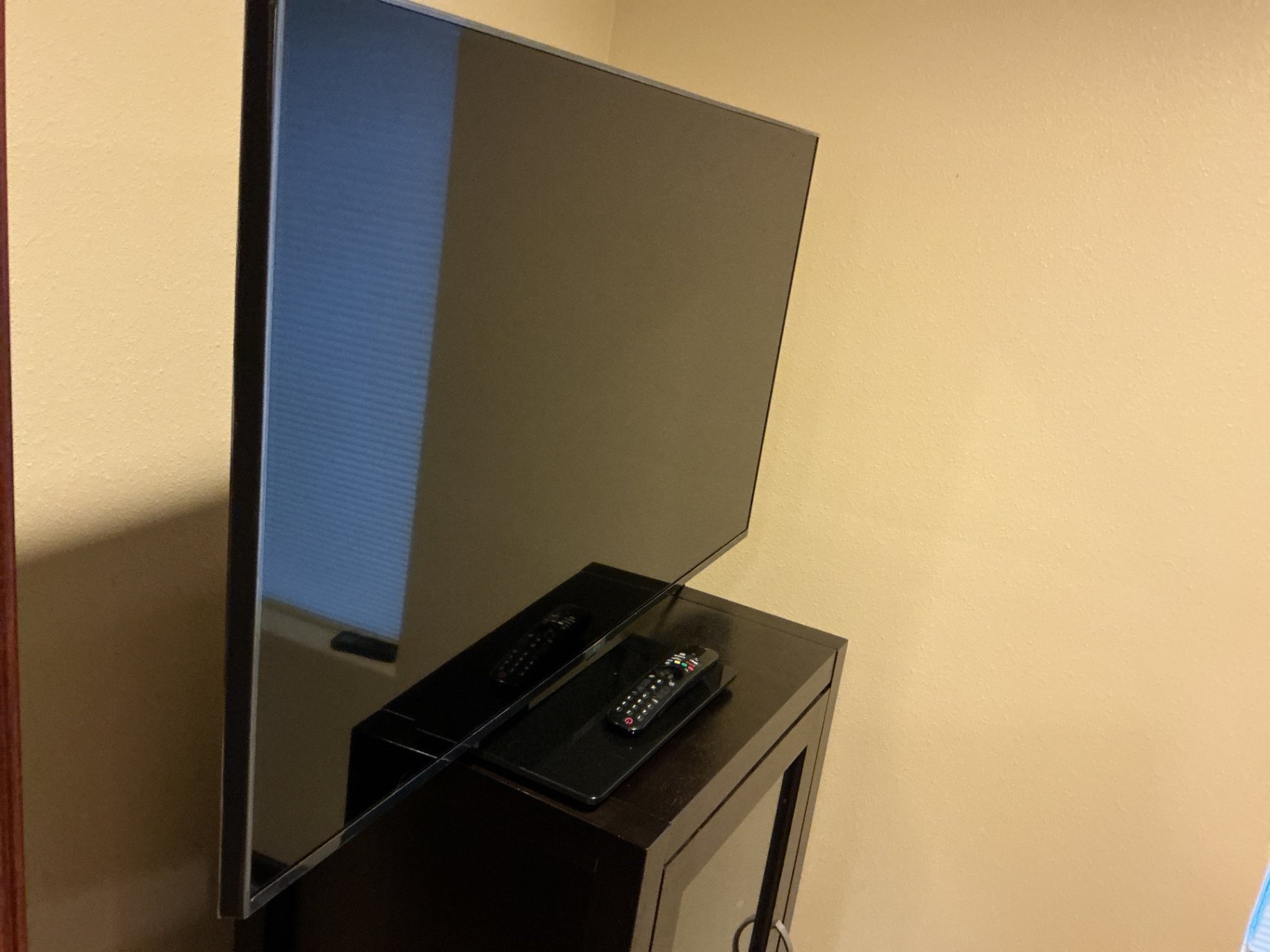 LG Flat-Screen TV with Remotes - image 1 of 4