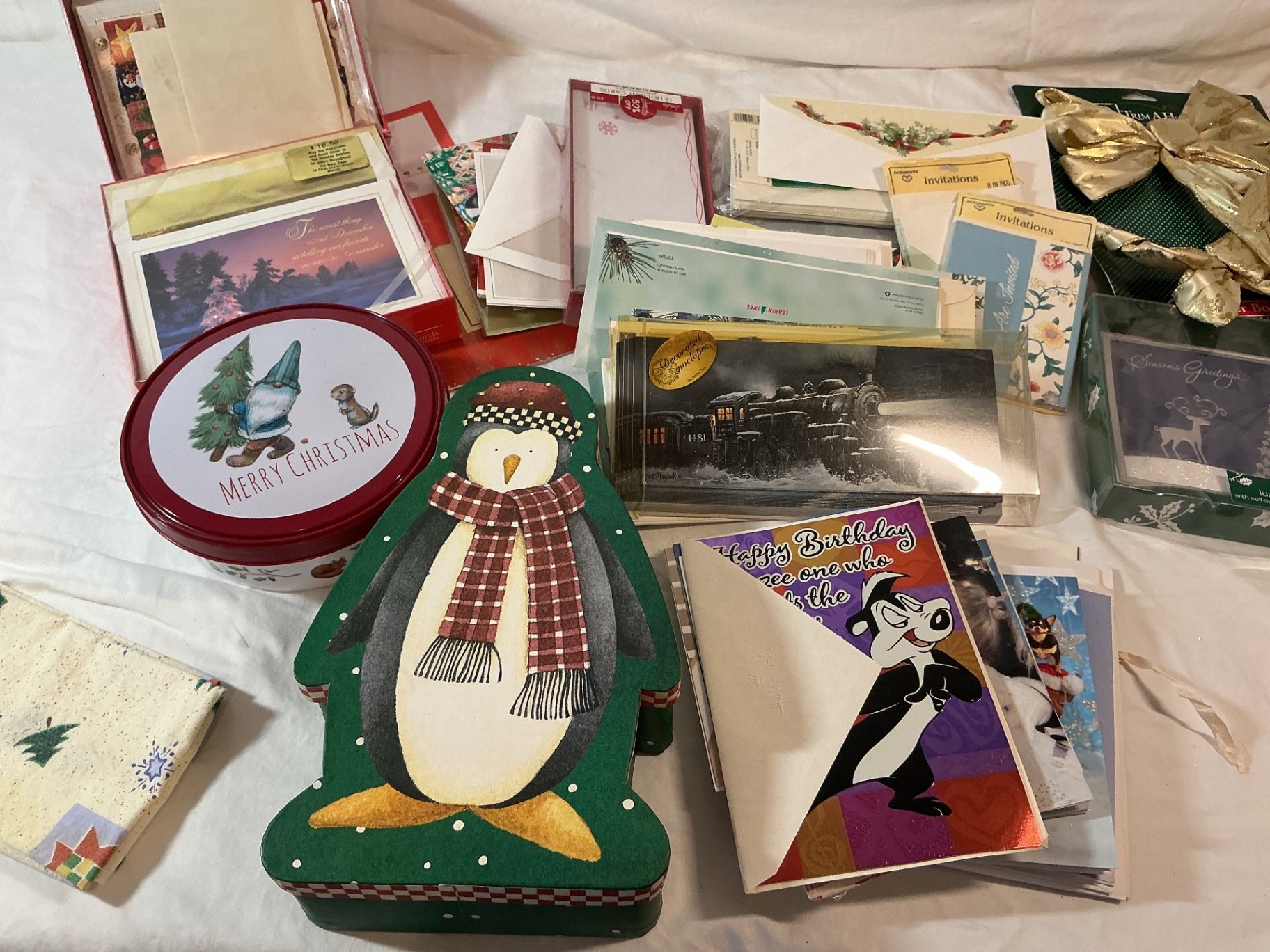 Assorted Christmas Decorations and Ornaments - image 3 of 12