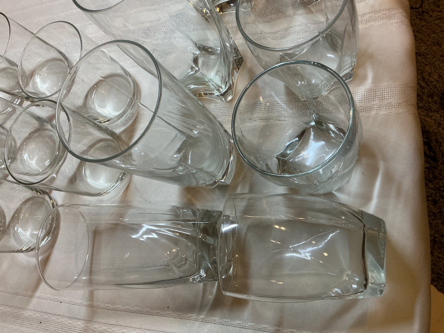 Assorted glassware: drinking glasses - image 3 of 5