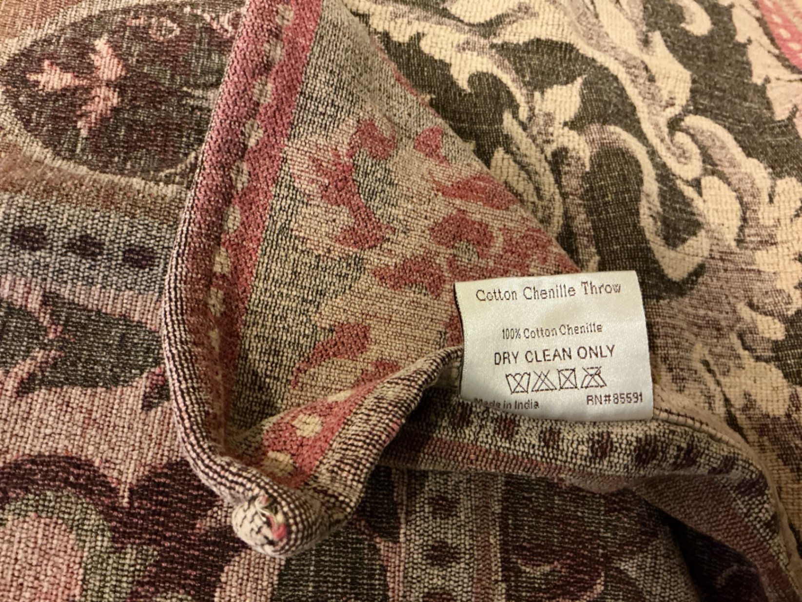 Floral quilt, chenille throw, Woven textiles - image 7 of 9