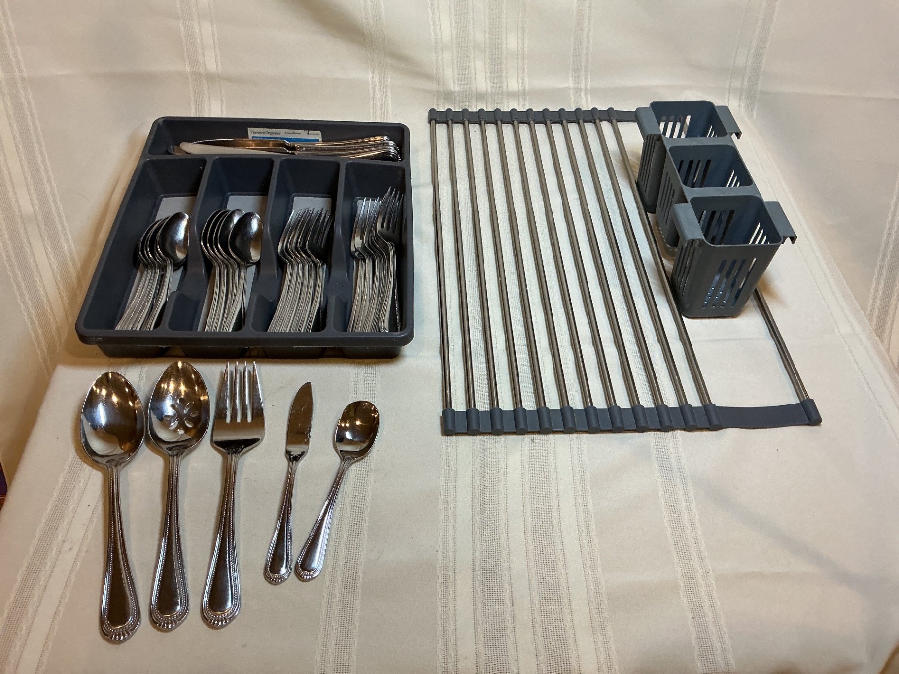 Oneida Flatware Set and Drying Rack - image 1 of 4
