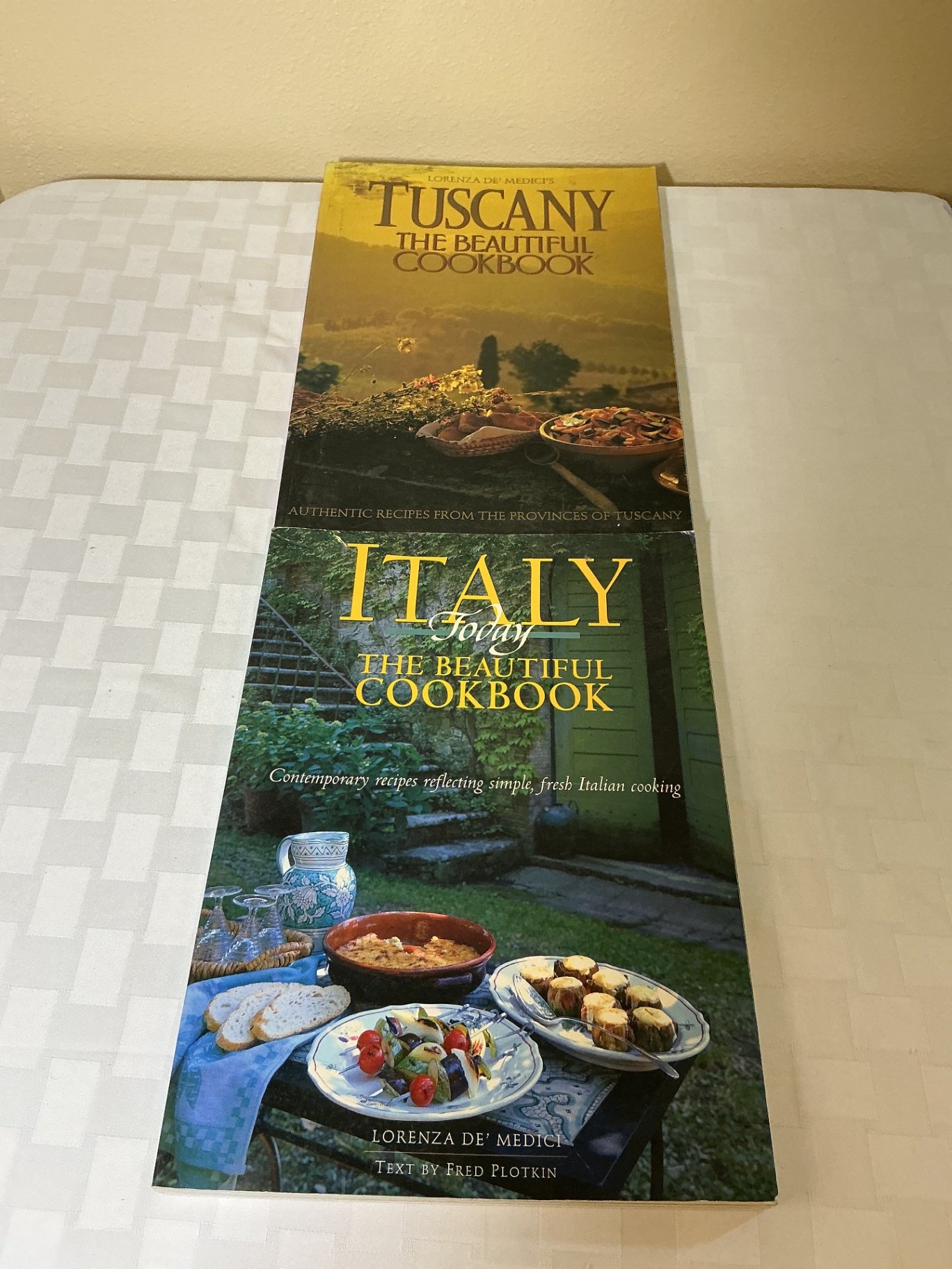 Italian Cookbooks and Travel Guides Collection - image 3 of 4