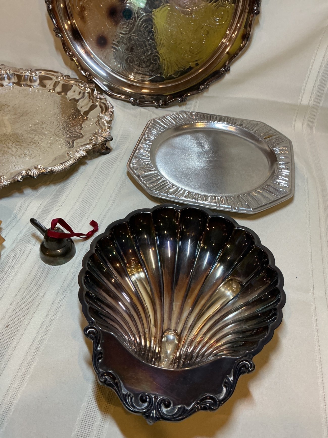 Silver Plate Serving dishes and bowls set - image 4 of 8