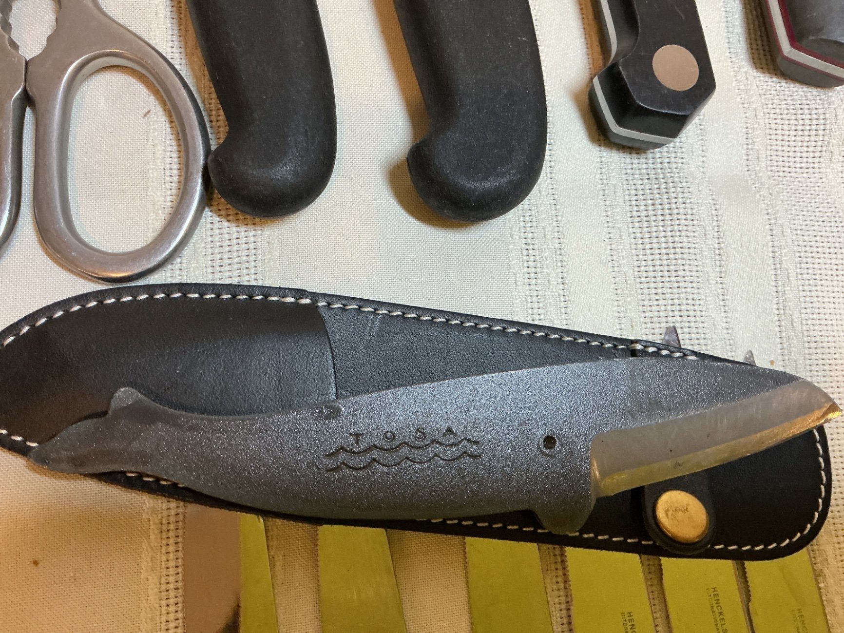 Cutlery with cutting boards and accessories, Calphalon, Victorinox  - image 9 of 12