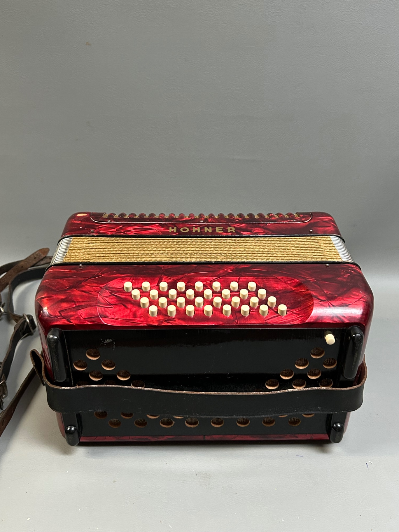Vintage Hohner Student 32 Bass Accordion Made in Germany - image 3 of 4