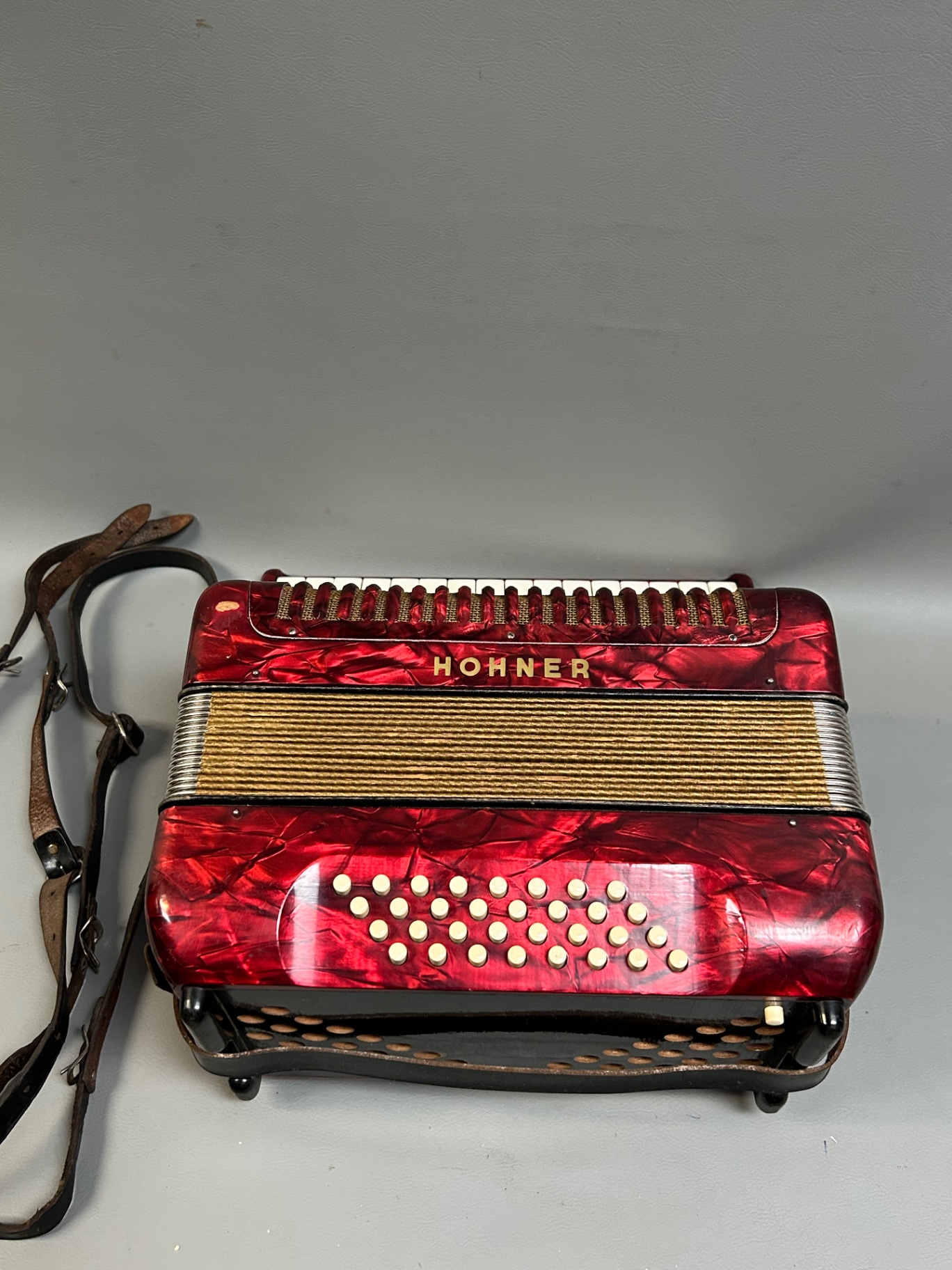Vintage Hohner Student 32 Bass Accordion Made in Germany - image 2 of 4