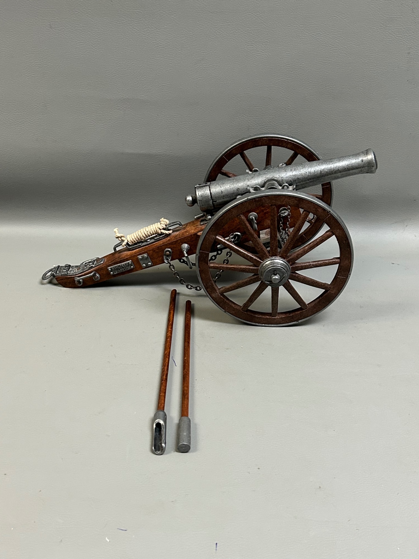 Vintage Dahlgreen Civil War Replica Canon - image 1 of 6