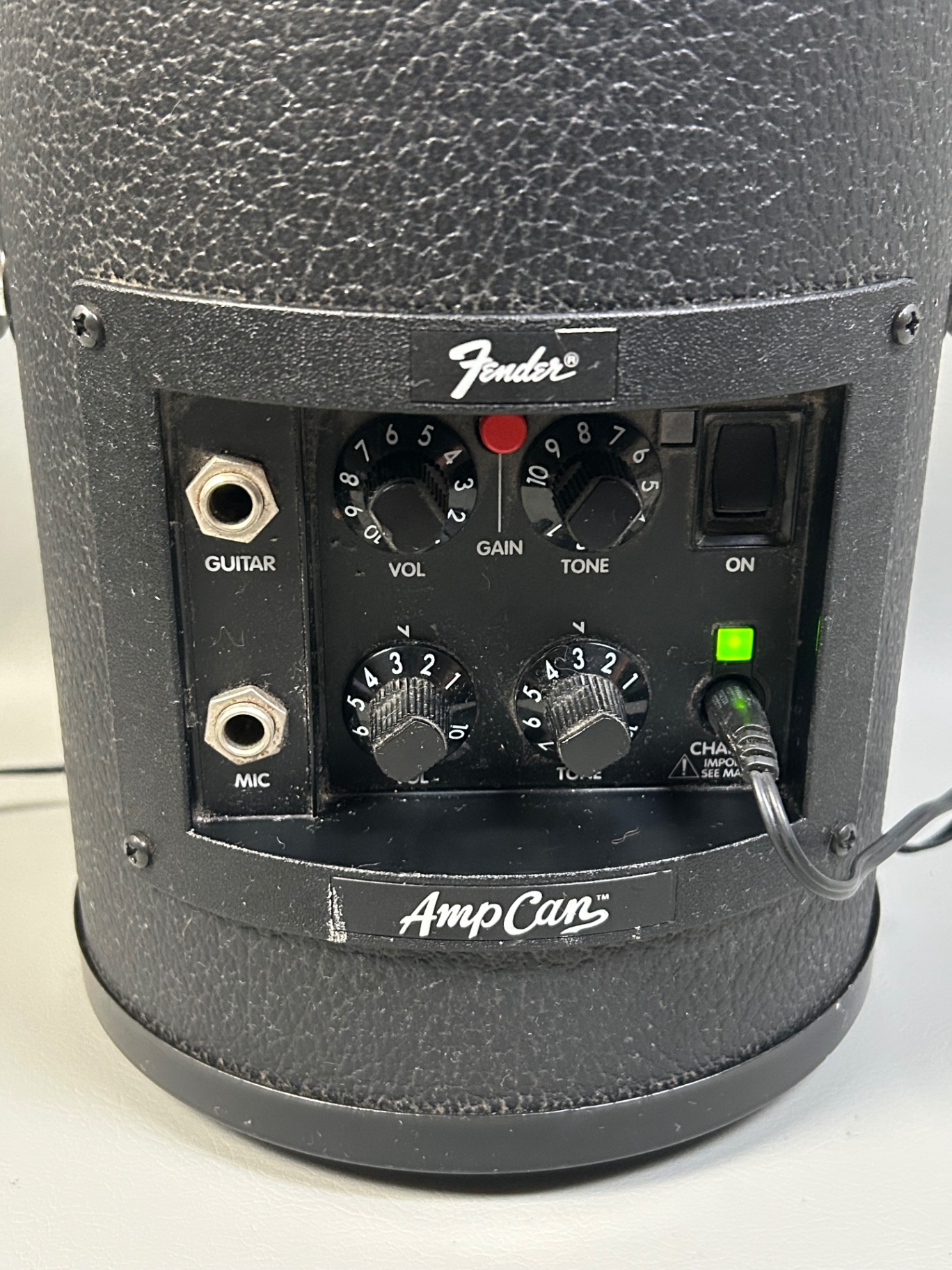 Fender Amp Can PR 327 Guitar/Mic Amplifier - image 3 of 5