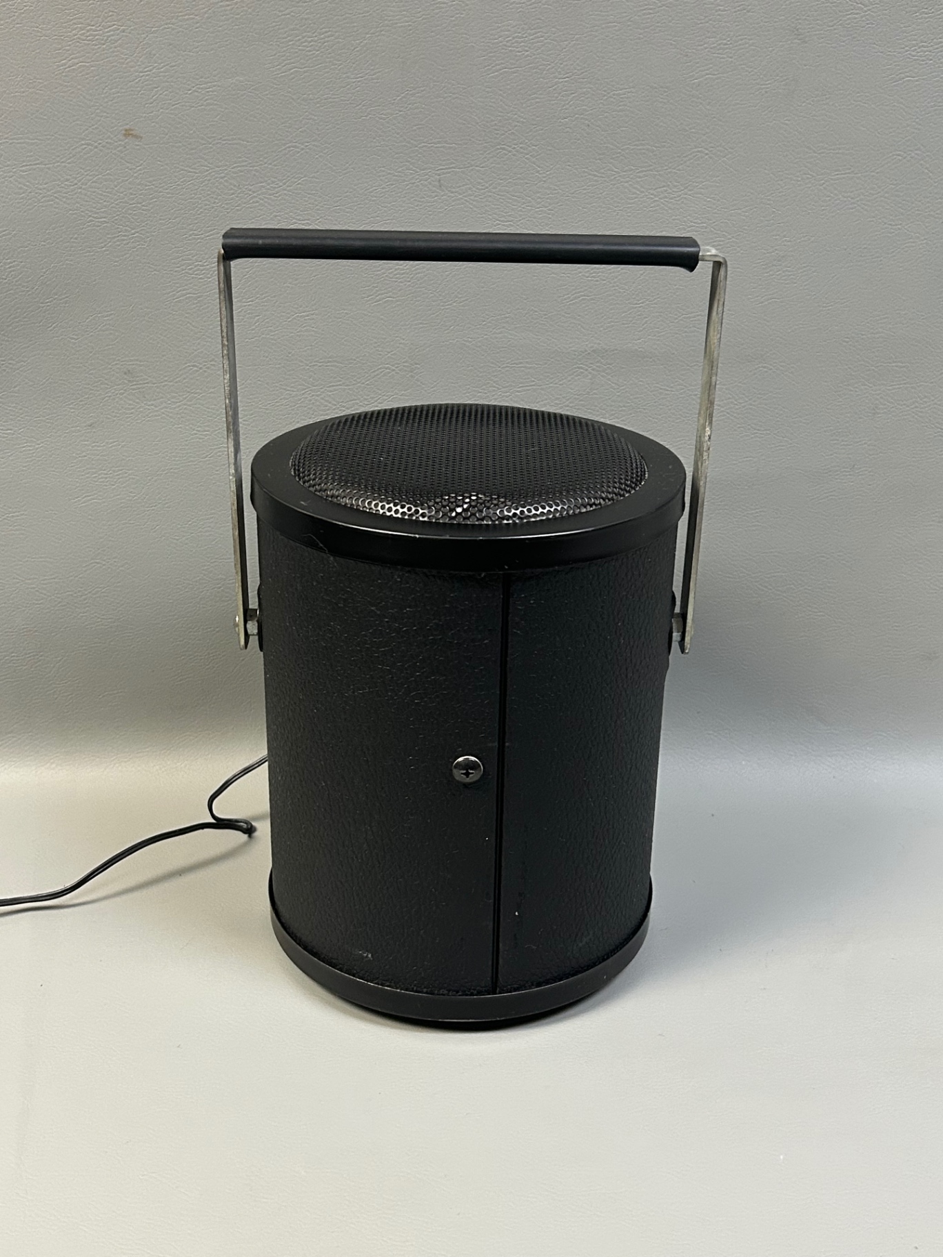Fender Amp Can PR 327 Guitar/Mic Amplifier - image 1 of 5