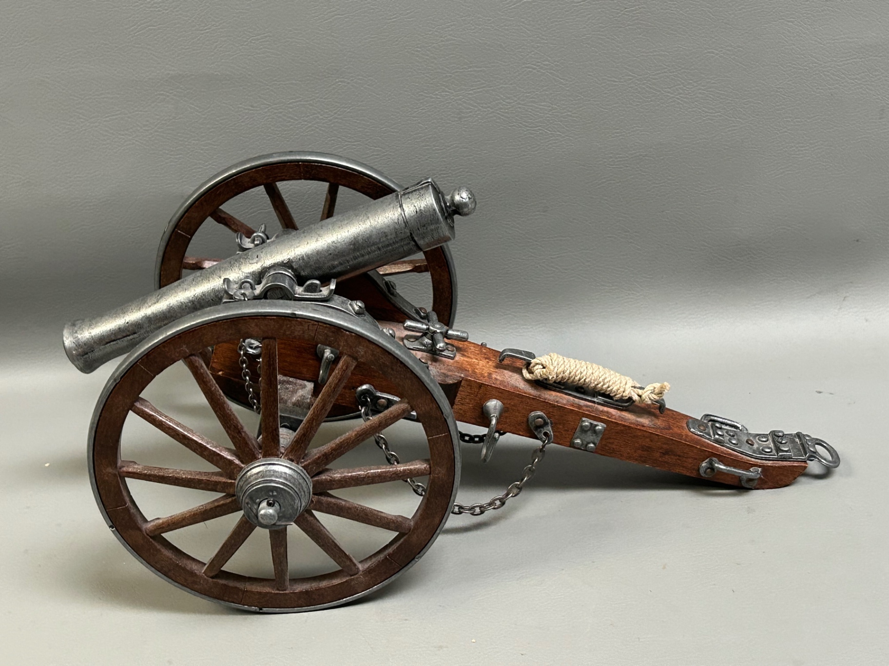 Vintage Dahlgreen Civil War Replica Canon - image 3 of 6