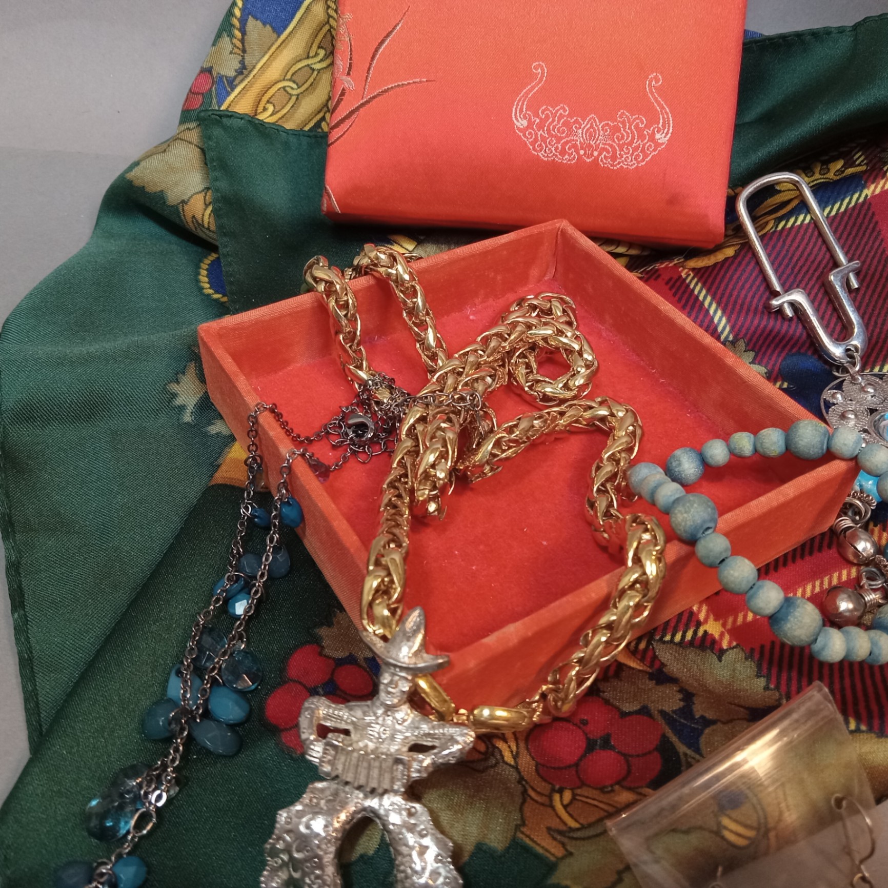 Vintage Costume Jewelry - image 4 of 12