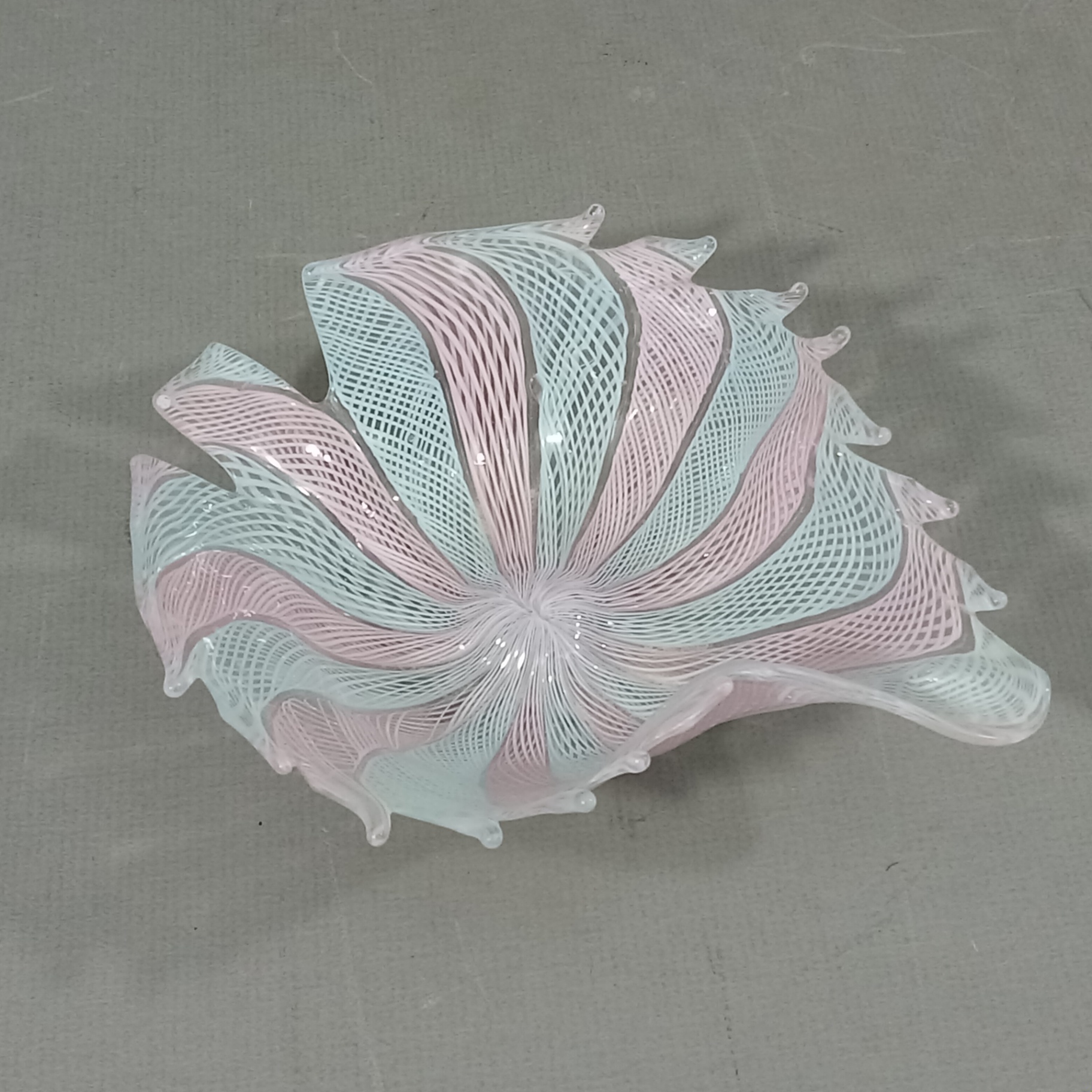 Vintage Murano & Art Glass Decor - image 2 of 19