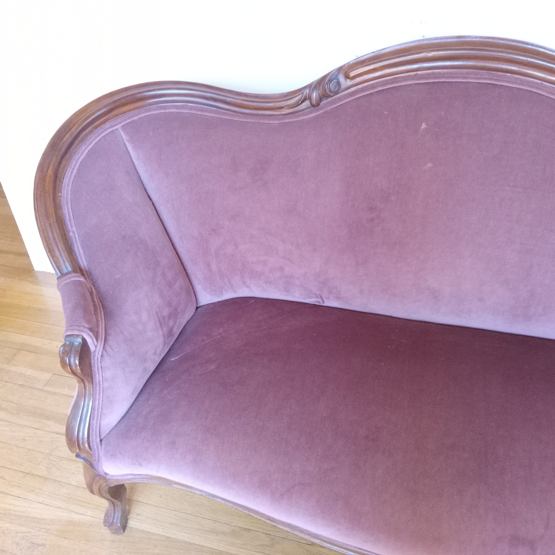 Antique Velvet Mauve Settee - image 5 of 12