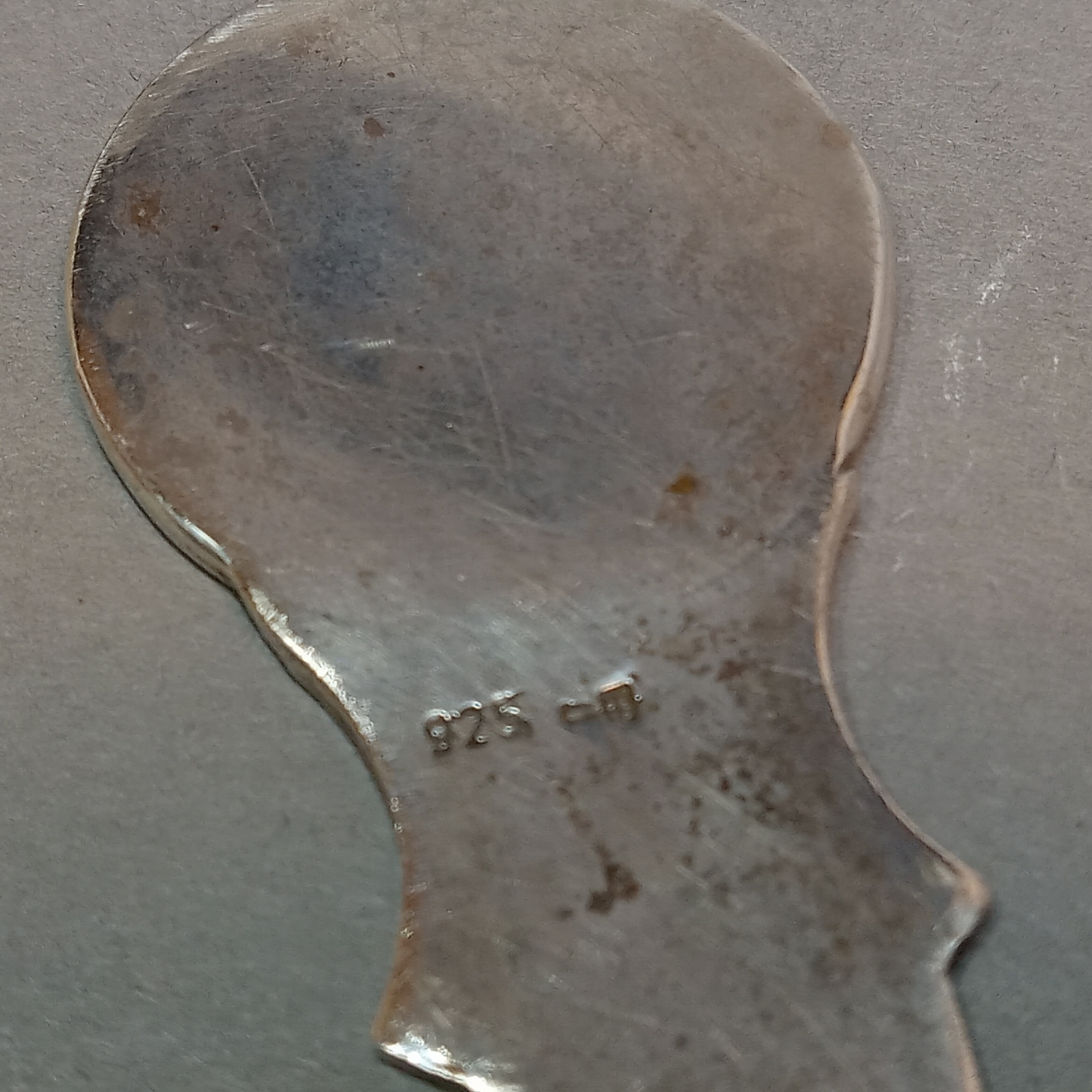 Sterling for a Distinguished Gentleman (80+dwt) - image 21 of 25