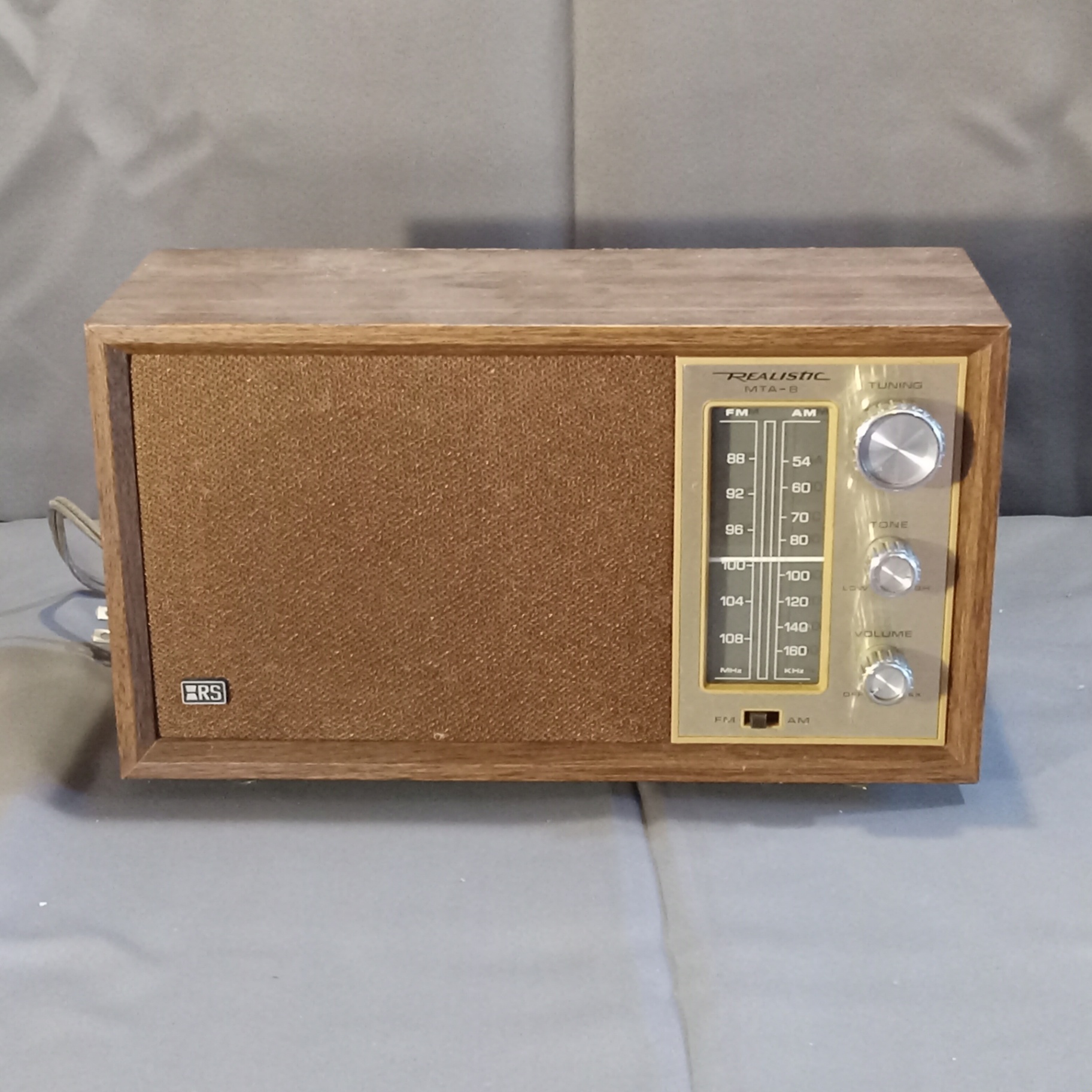 Realistic MTA-8 Radio - image 1 of 8