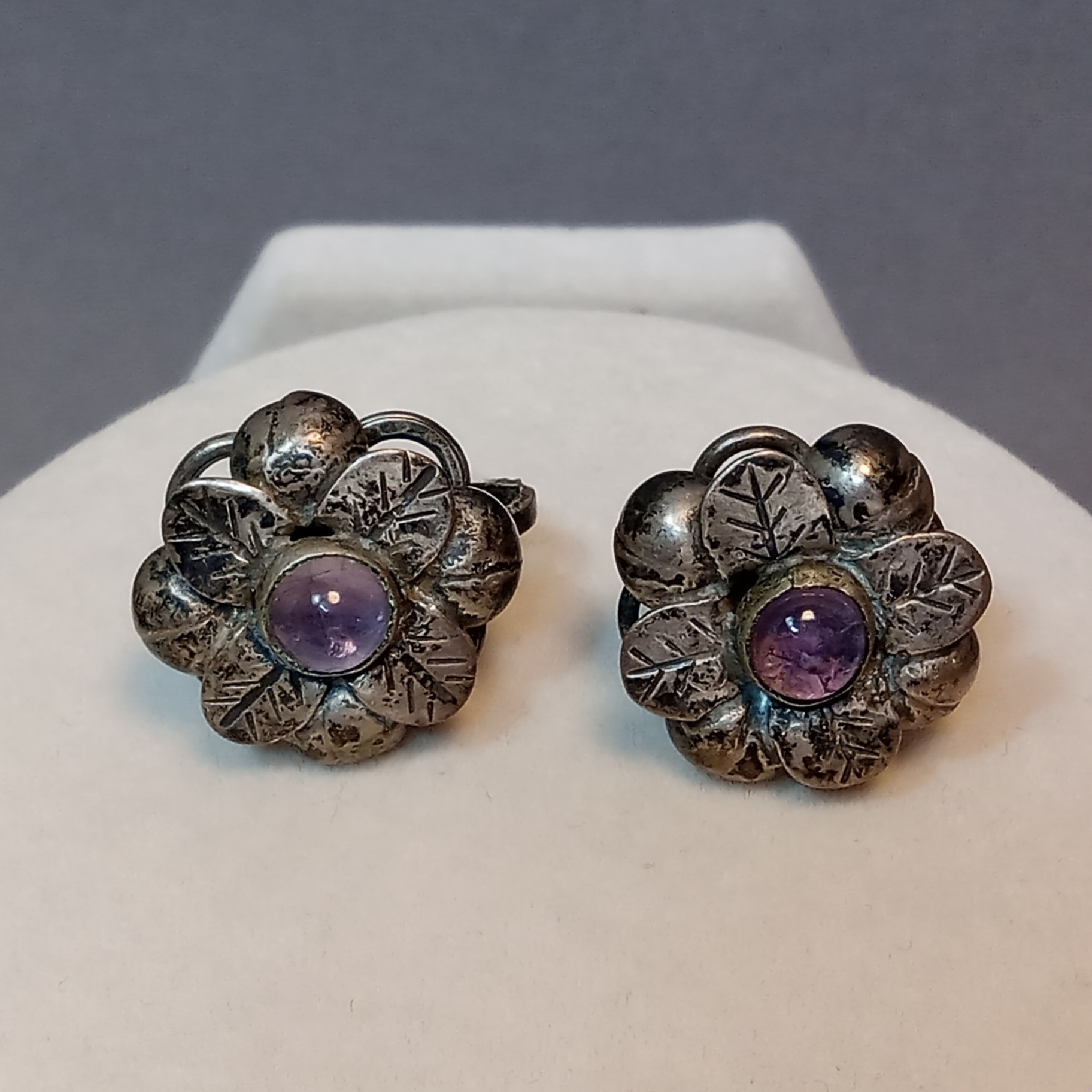 Silver & Amethyst Jewerly - image 5 of 12