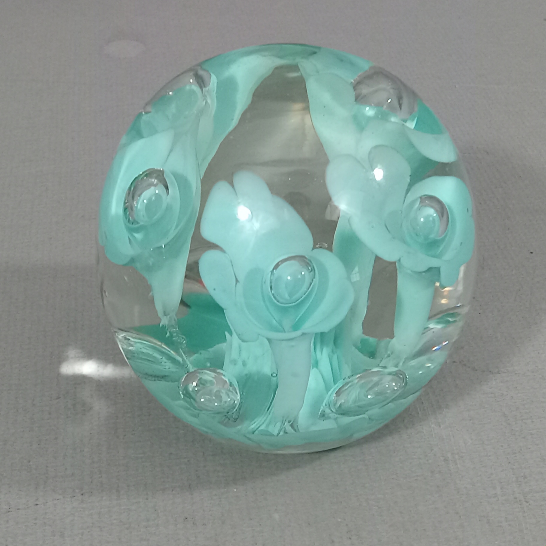 Vintage Paperweights - image 4 of 8