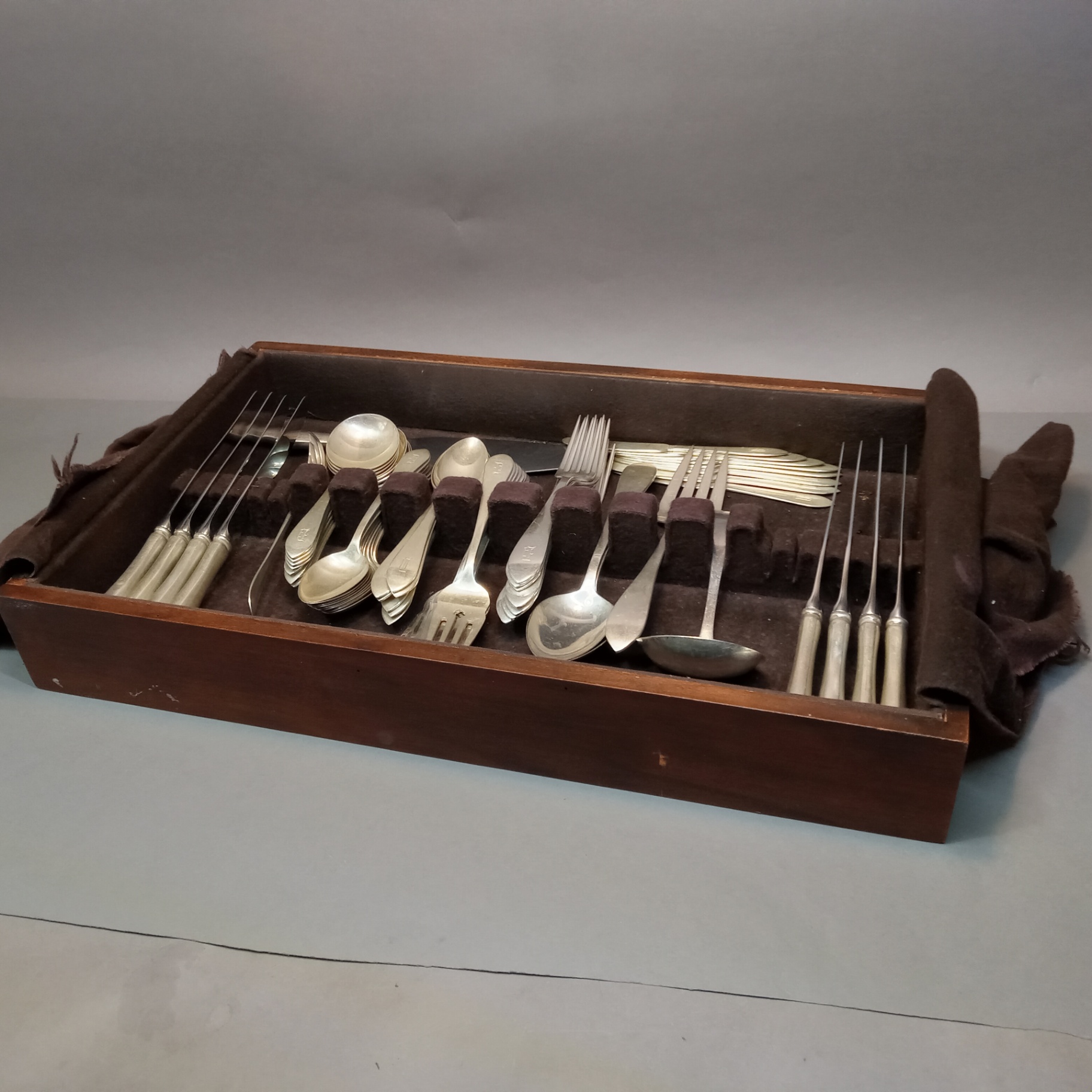 Dominick & Haff / Reed & Barton Sterling Flatware (1299+dwt) - image 21 of 24