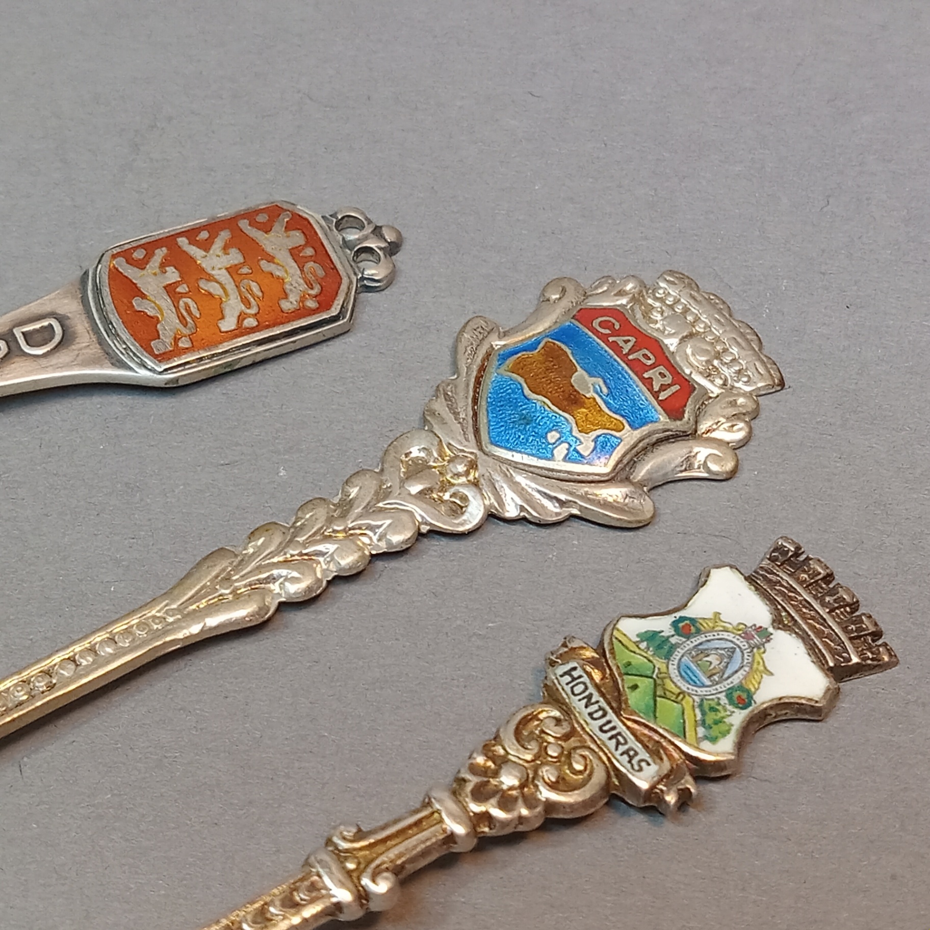 Sterling Souvenir Tea Spoons (63+dwt) - image 10 of 15