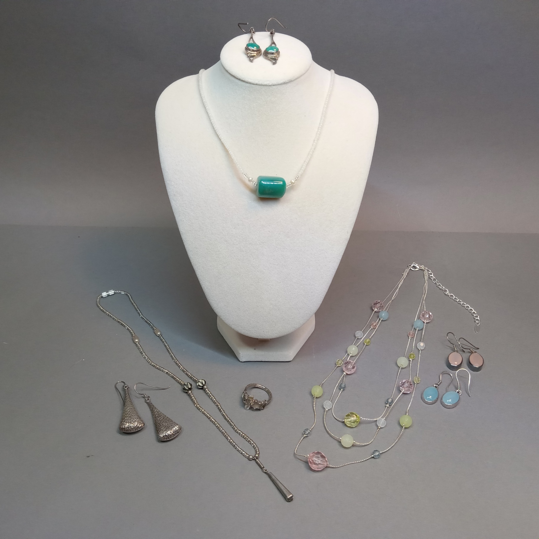 Jewelry - Bringing A Bit of Spring - image 1 of 14