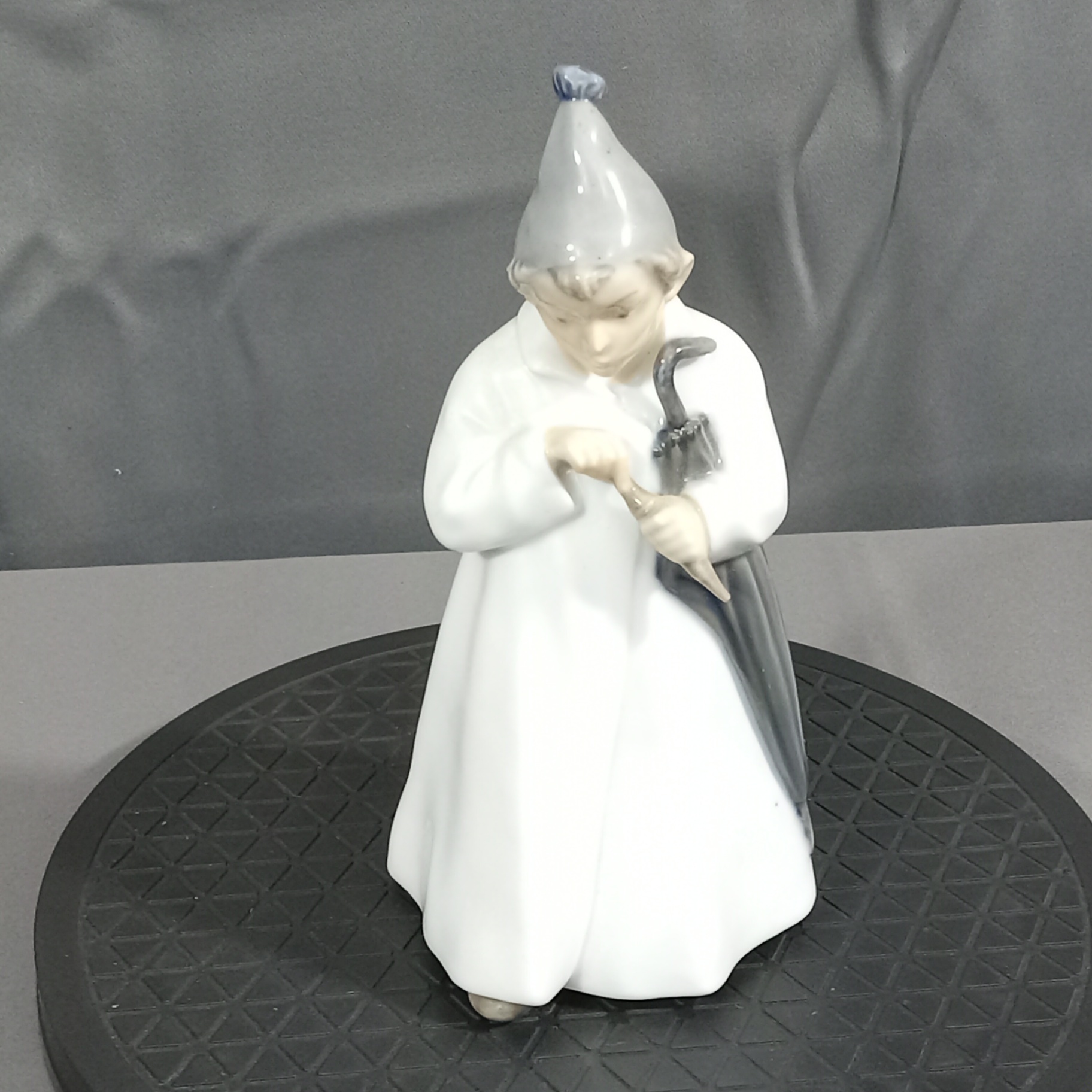 Royal Copenhagen Figurines - image 10 of 14