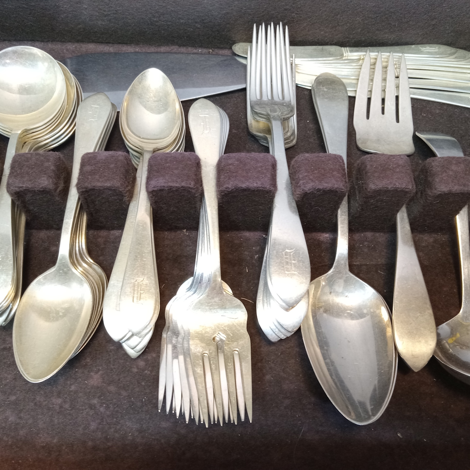 Dominick & Haff / Reed & Barton Sterling Flatware (1299+dwt) - image 3 of 24