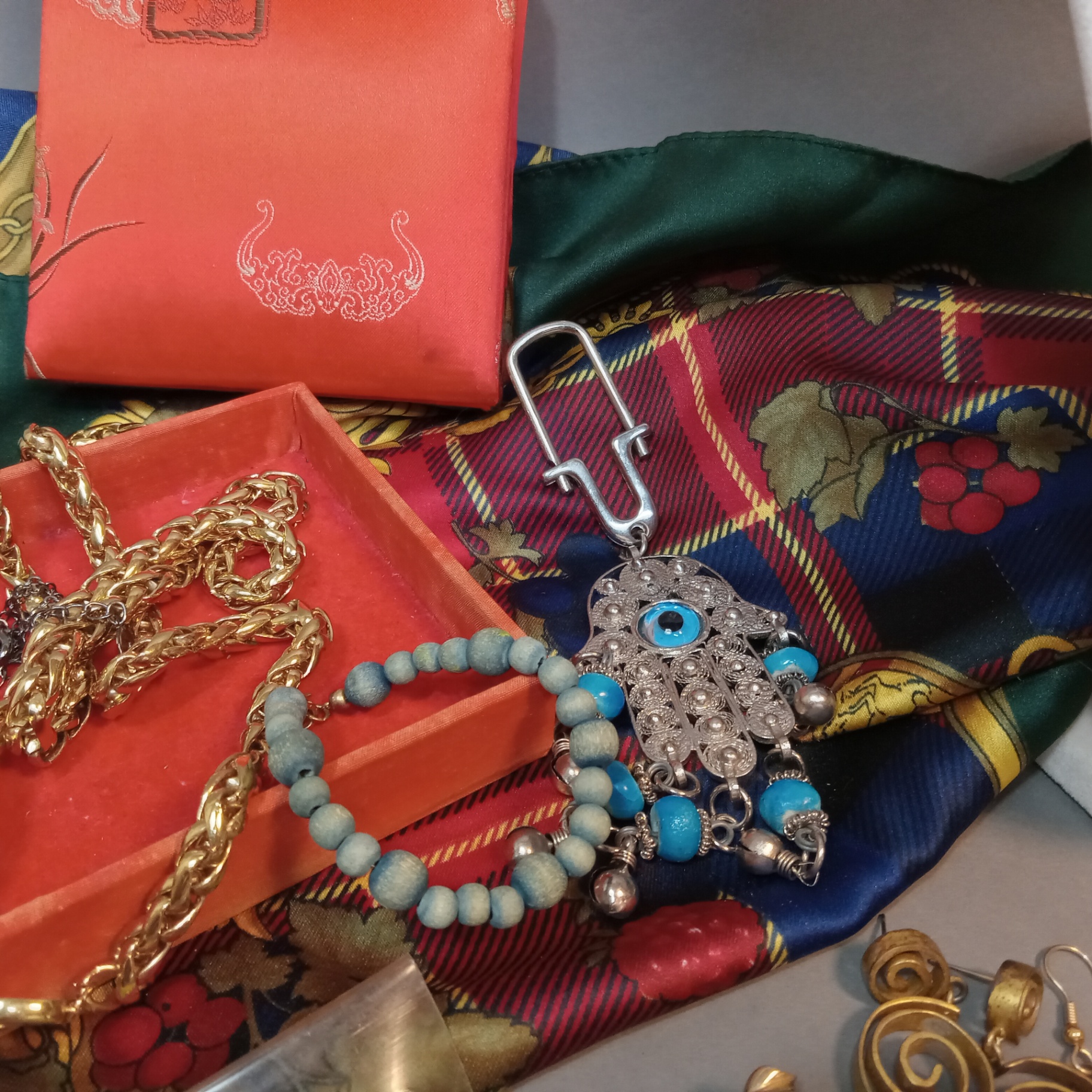 Vintage Costume Jewelry - image 3 of 12