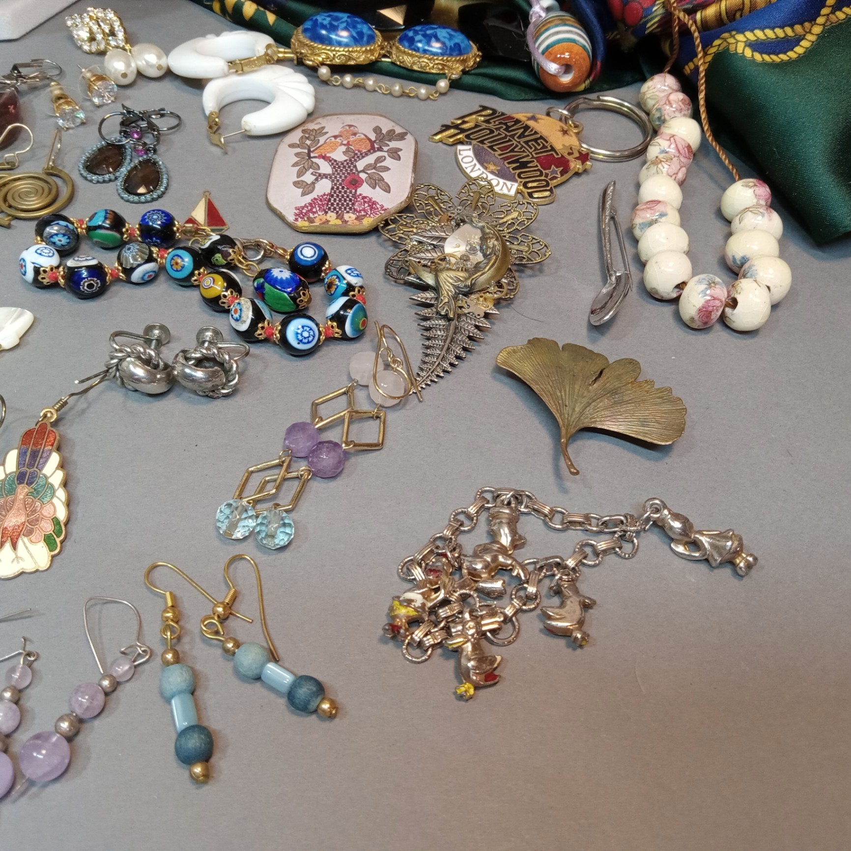 Vintage Costume Jewelry - image 10 of 12
