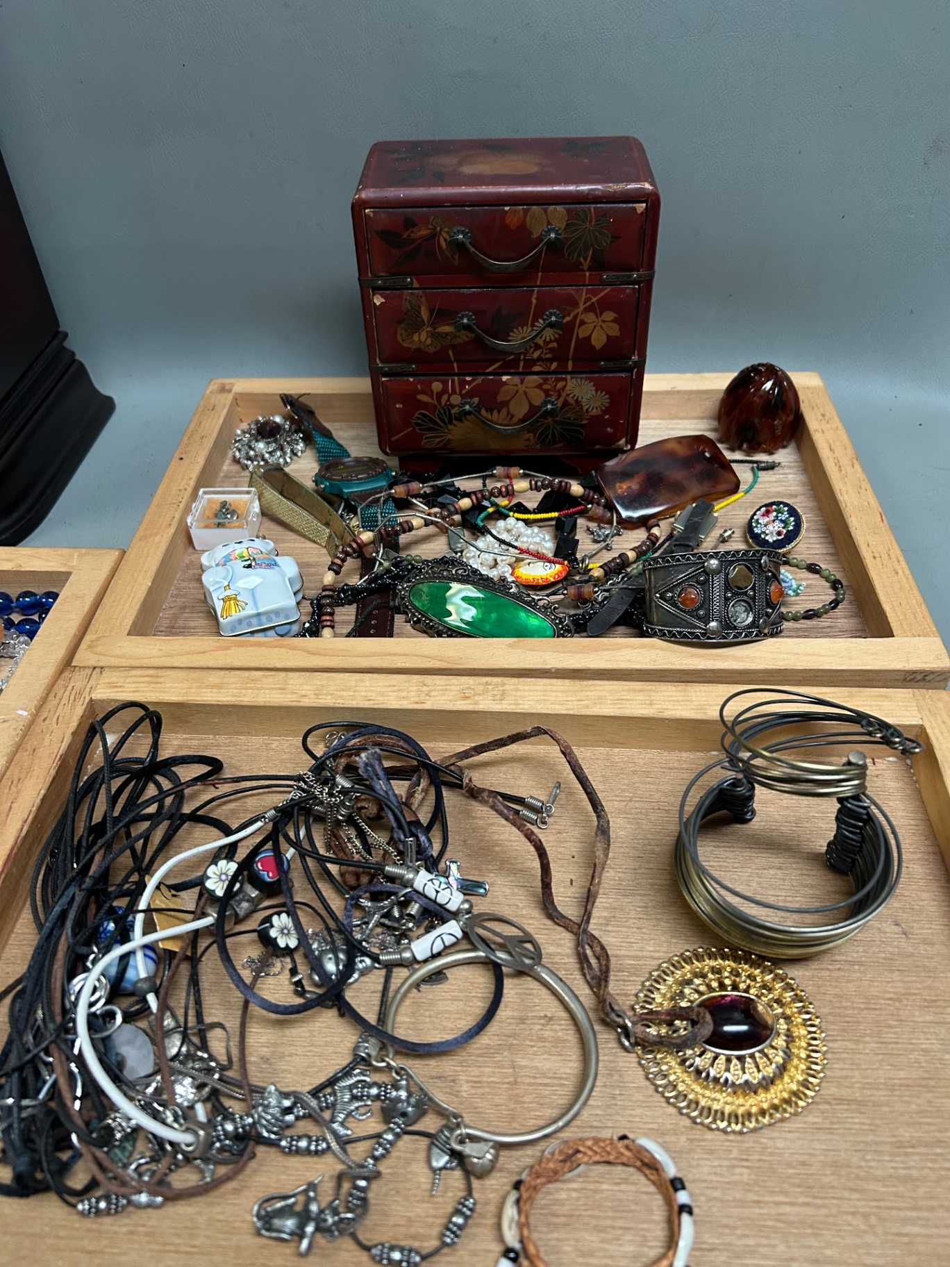 Costume Jewelry  - image 2 of 8